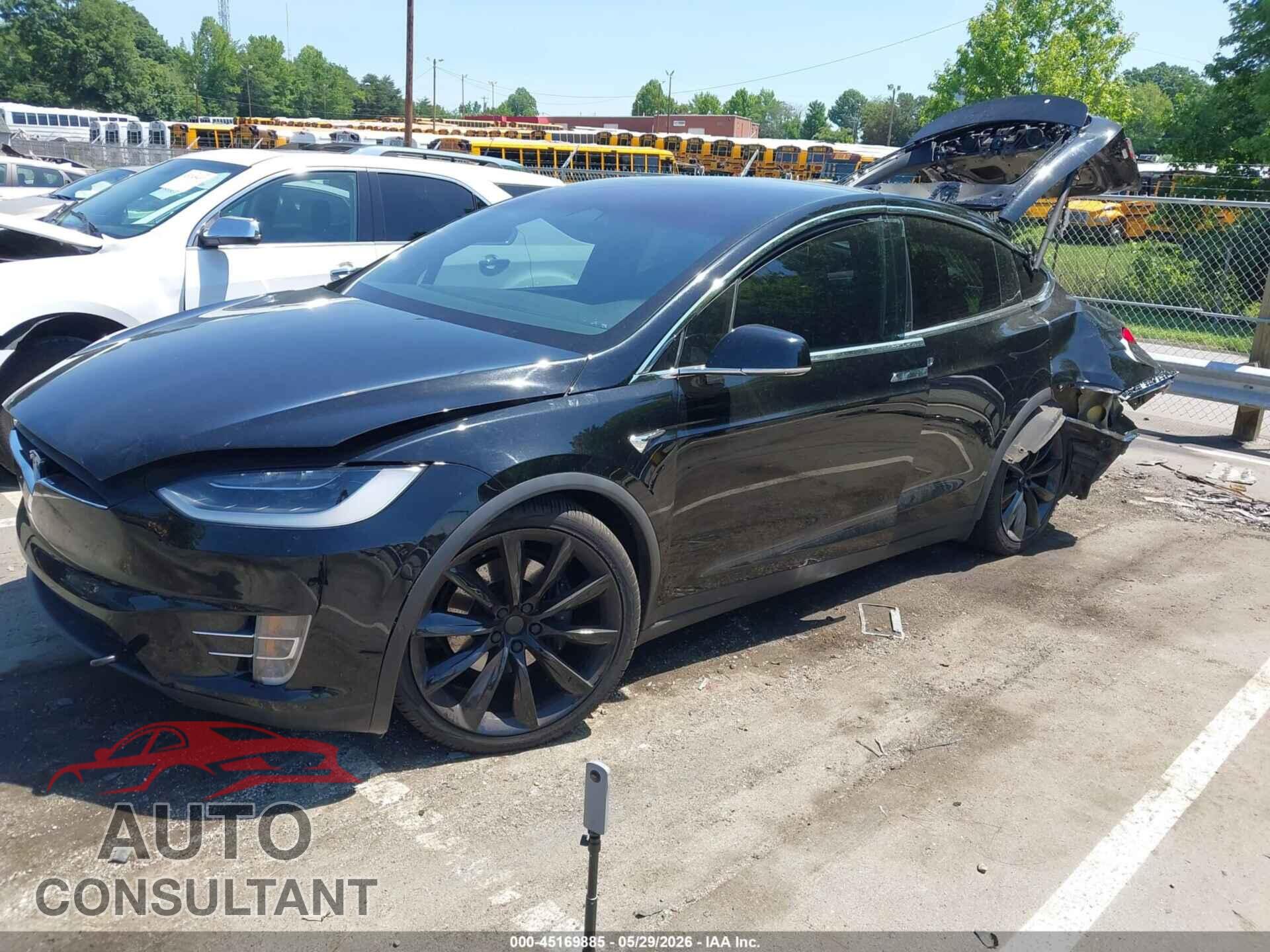 TESLA MODEL X 2018 - 5YJXCBE26JF139256