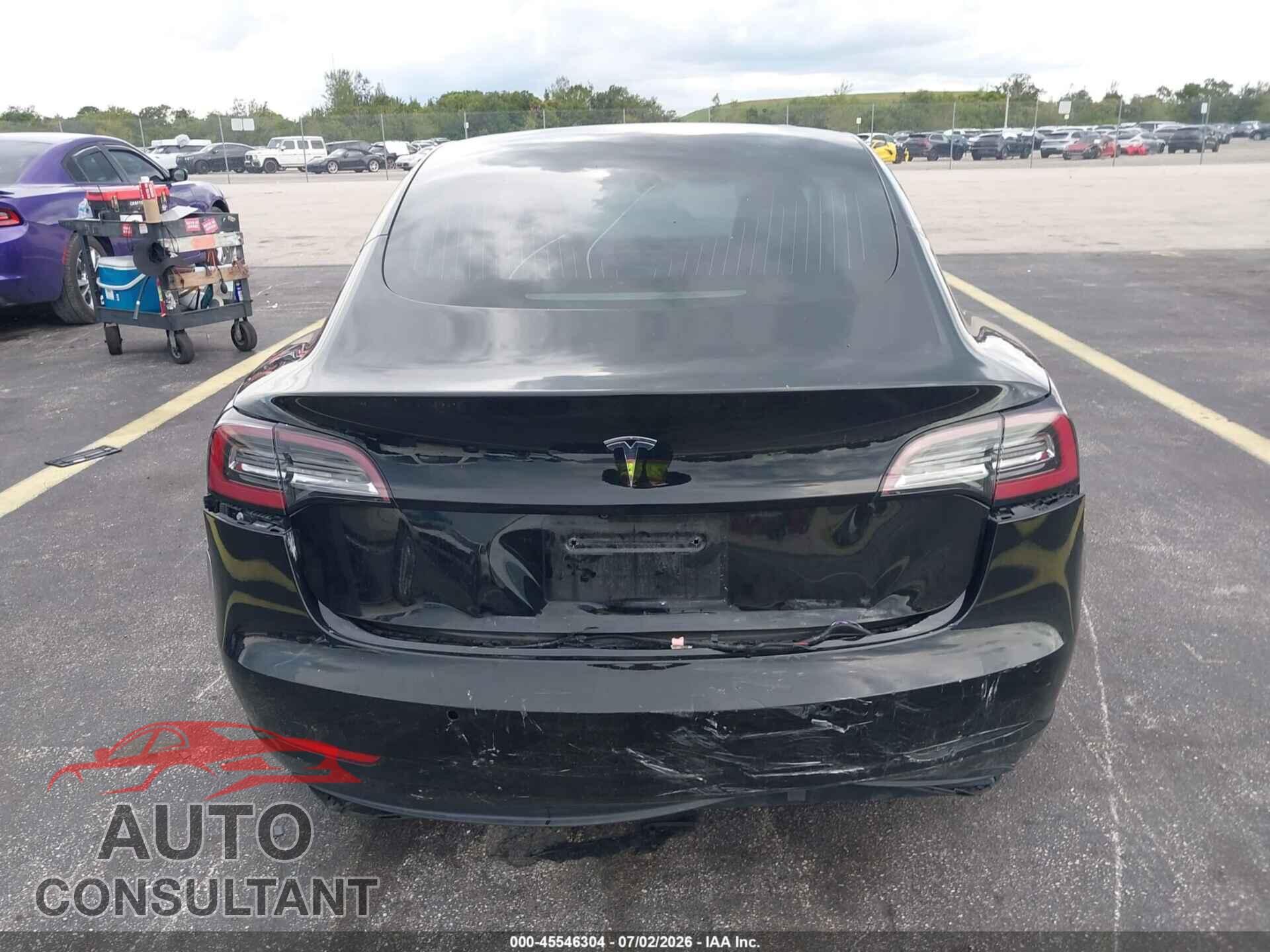 TESLA MODEL 3 2019 - 5YJ3E1EA2KF192936