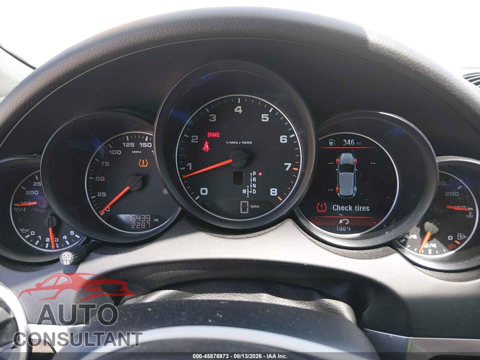 PORSCHE CAYENNE 2017 - WP1AA2A23HKA90627