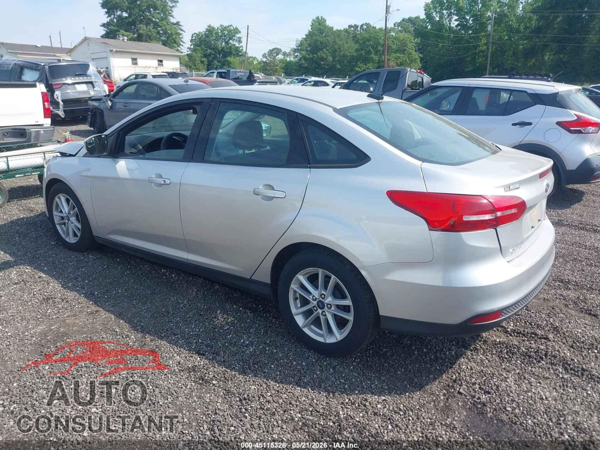 FORD FOCUS 2017 - 1FADP3F24HL335544