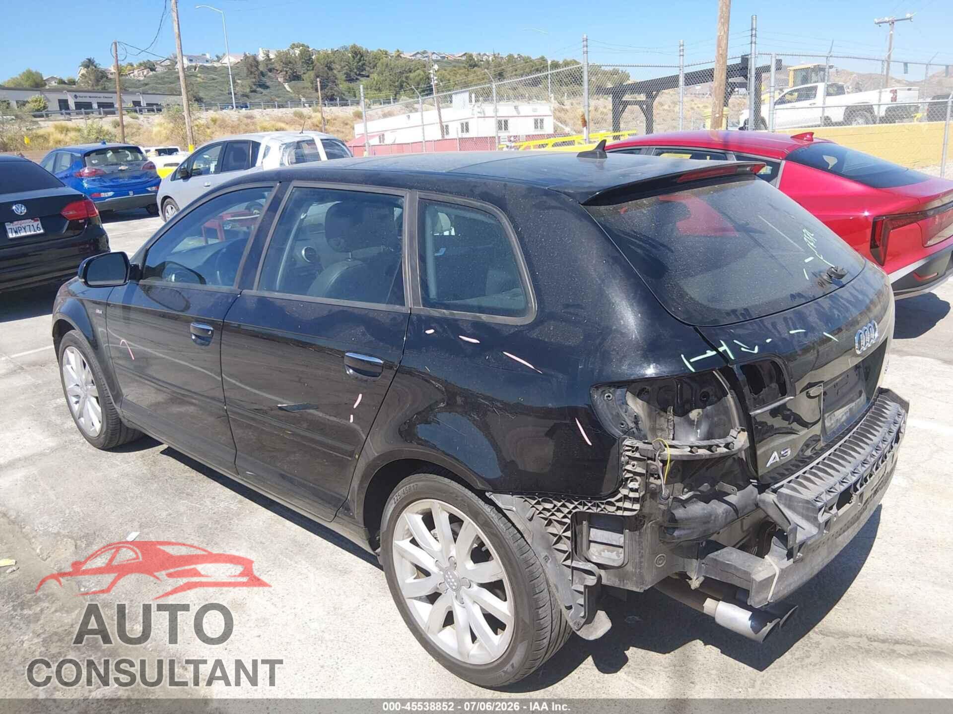 AUDI A3 2011 - WAUBFAFM8BA079614