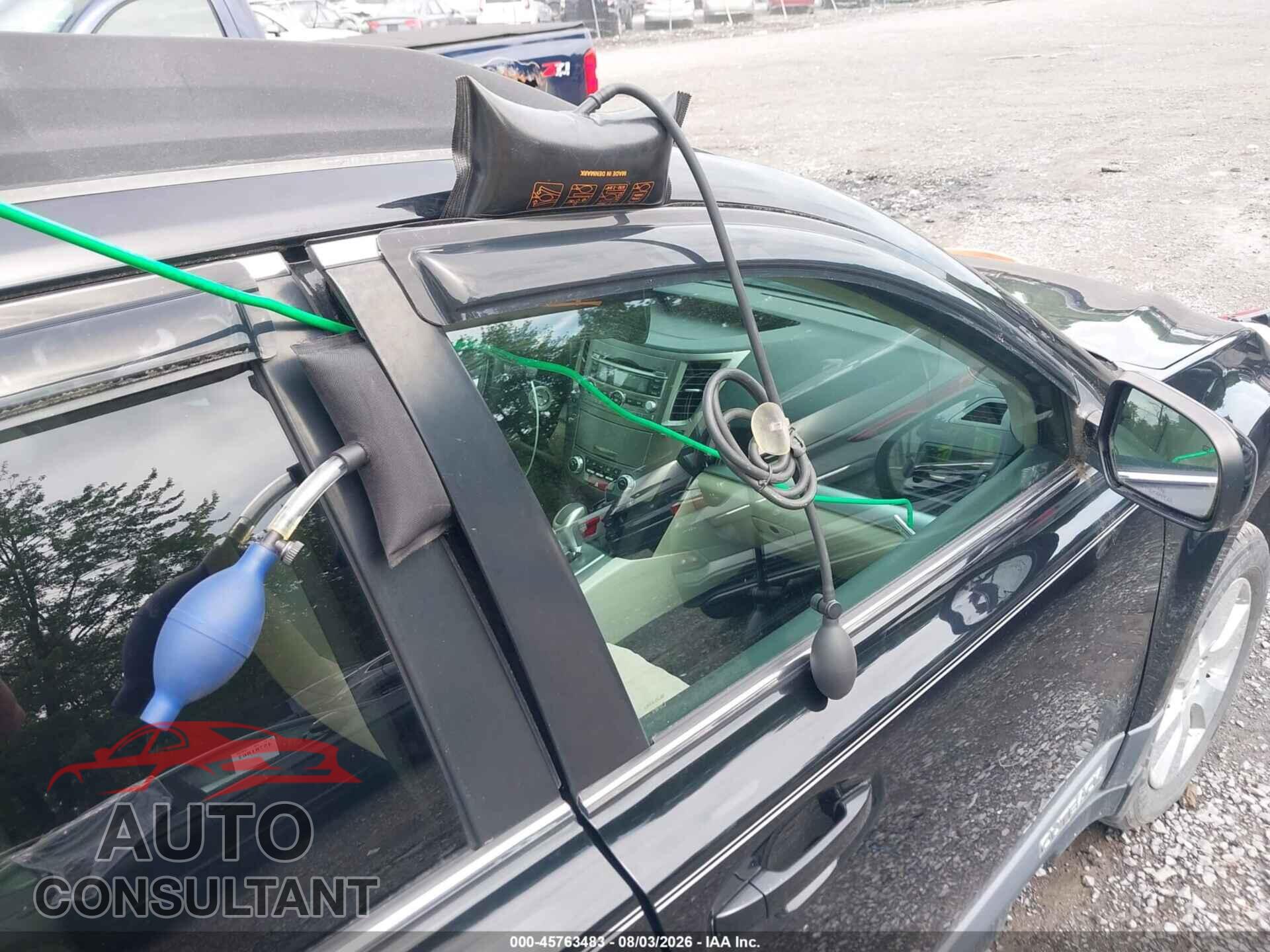 SUBARU OUTBACK 2011 - 4S4BRBCC1B3330694
