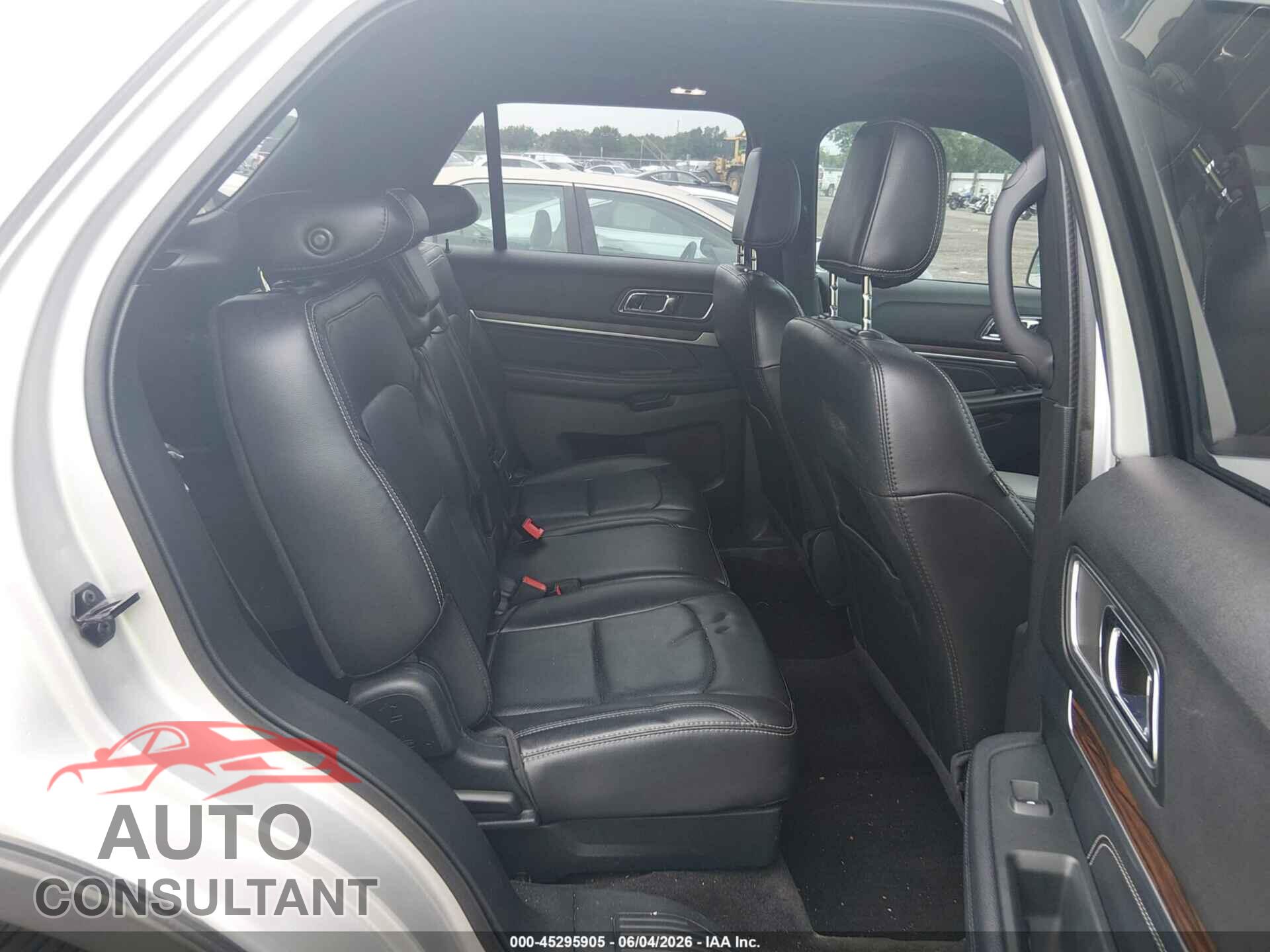 FORD EXPLORER 2018 - 1FM5K7FHXJGB64852