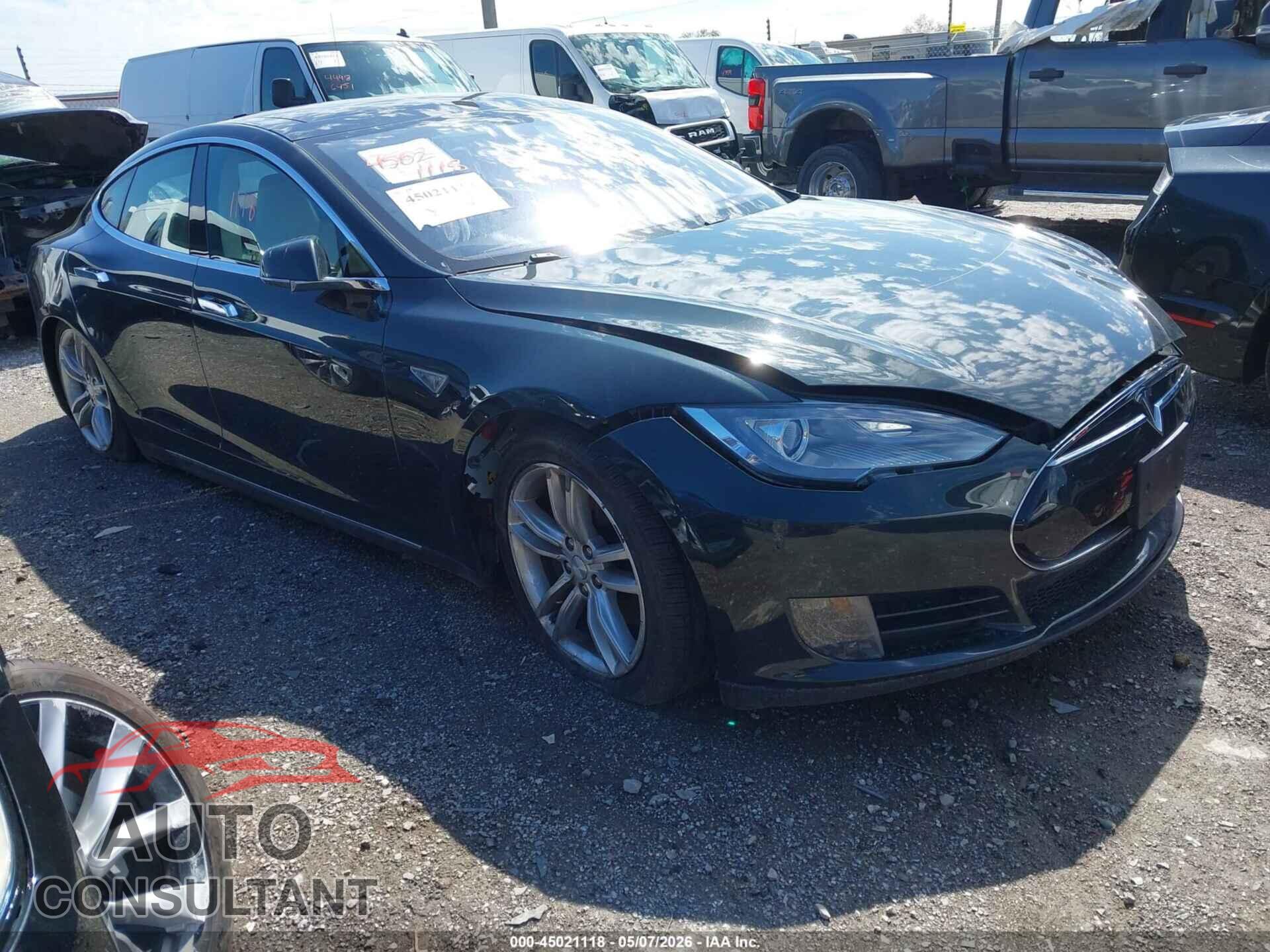 TESLA MODEL S 2013 - 5YJSA1CN5DFP03457