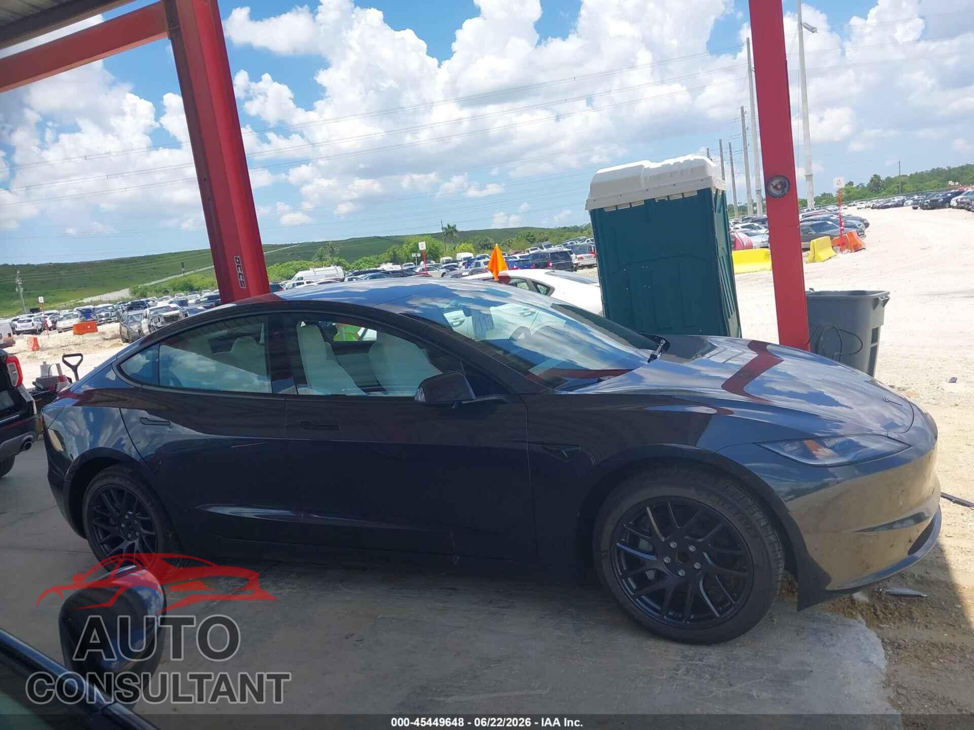 TESLA MODEL 3 2026 - 5YJ3E1EA7TF161229