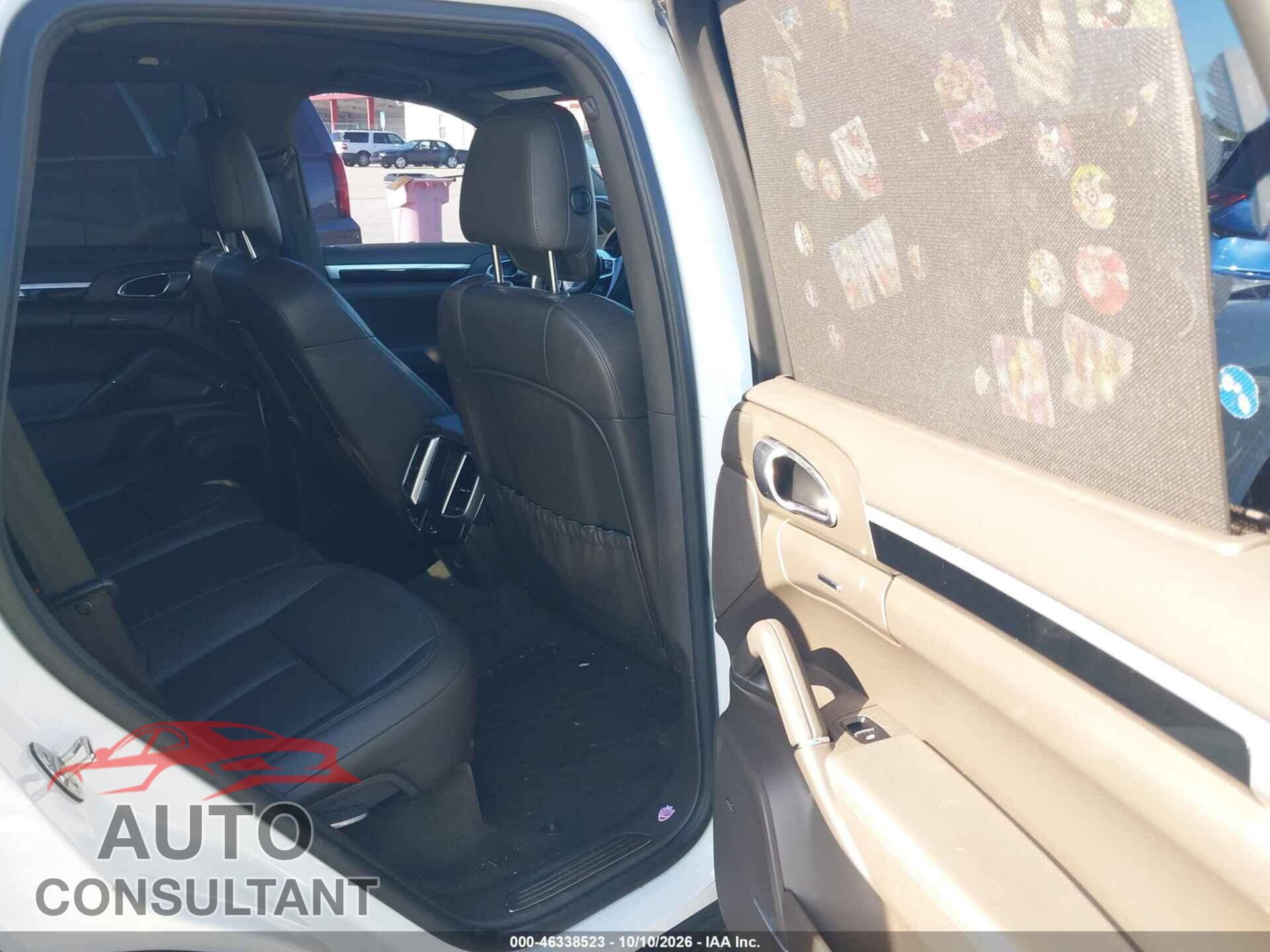 PORSCHE CAYENNE 2017 - WP1AA2A22HKA82731