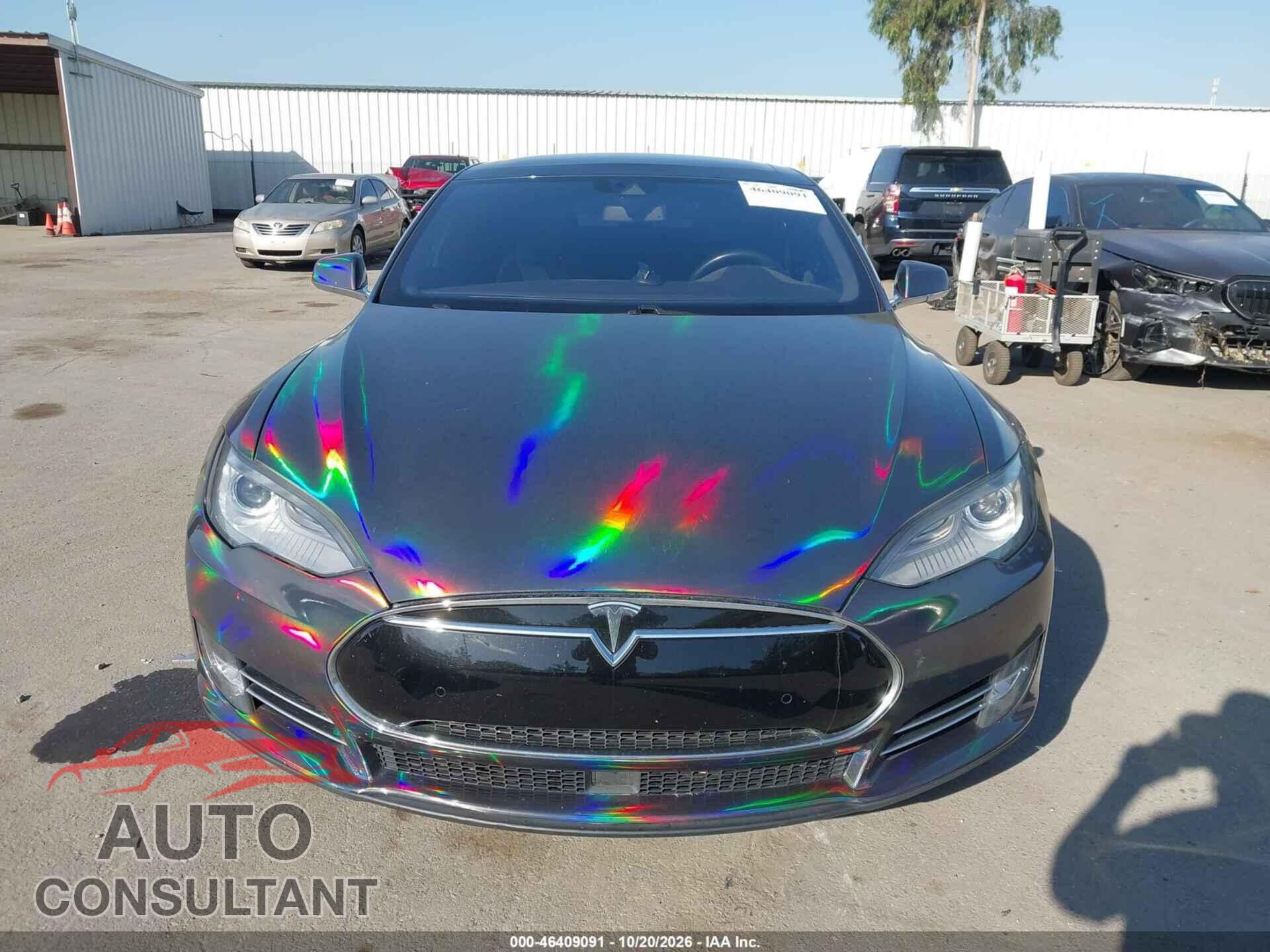 TESLA MODEL S 2015 - 5YJSA1E14FF117300