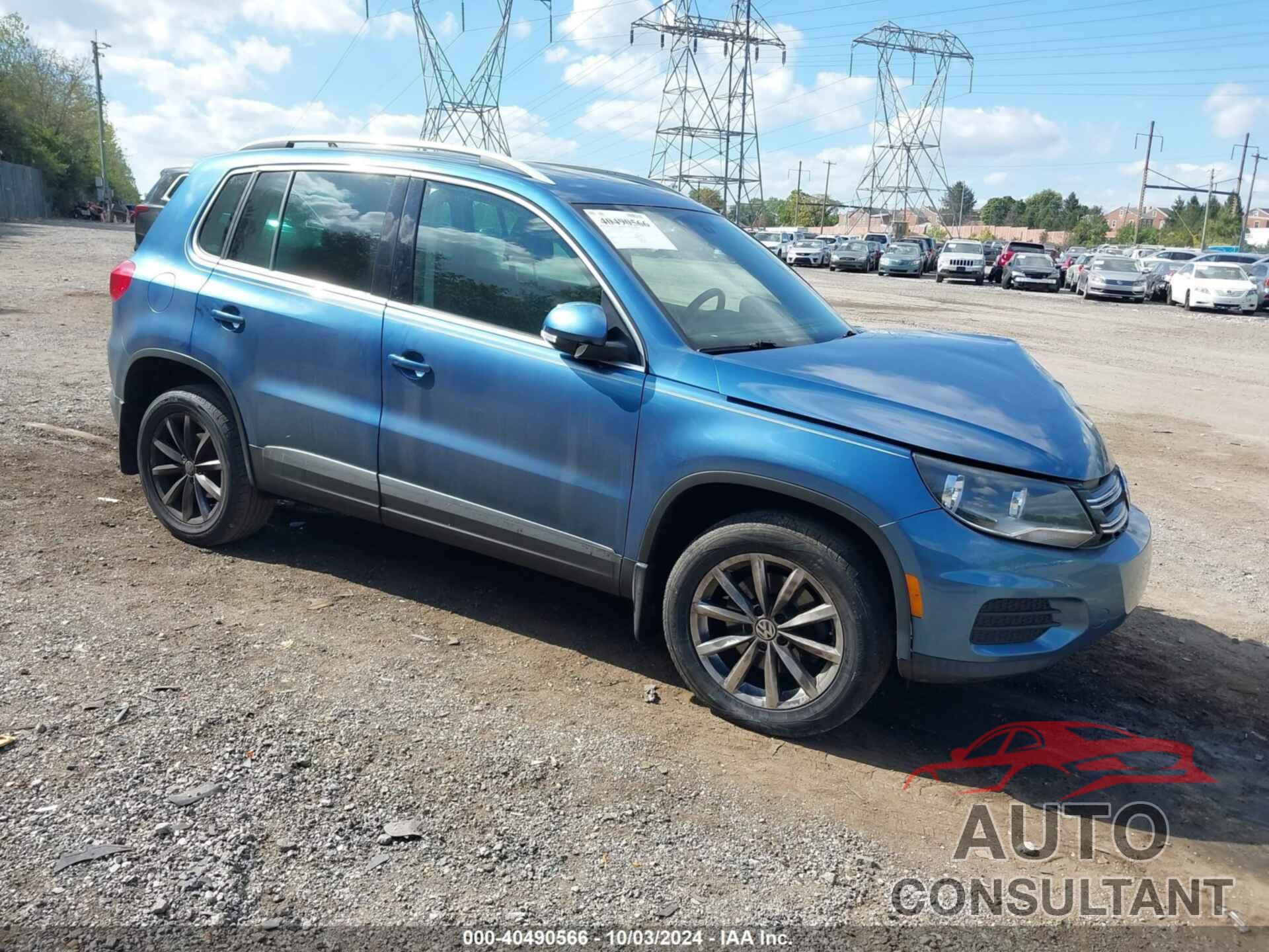 VOLKSWAGEN TIGUAN 2017 - WVGSV7AX8HW504119