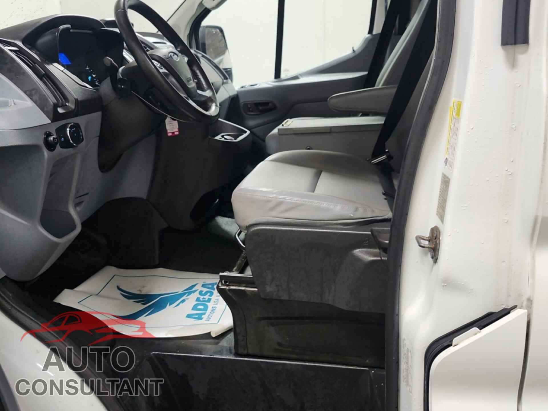 FORD TRANSIT-250 2017 - 1FTYR1YM4HKA31984