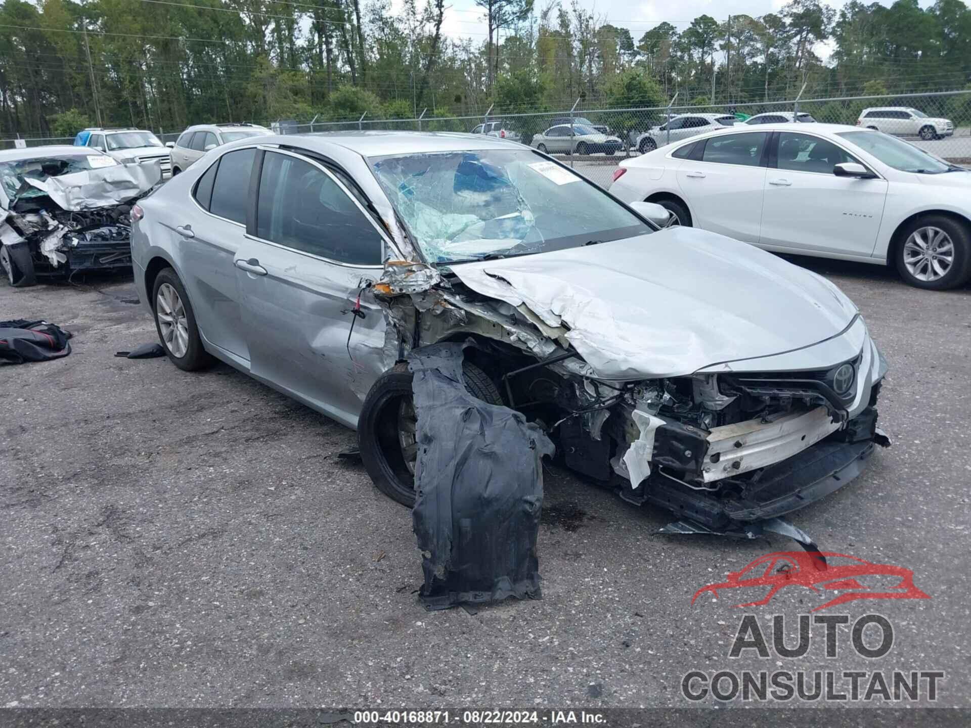 TOYOTA CAMRY 2018 - 4T1B11HK8JU520857