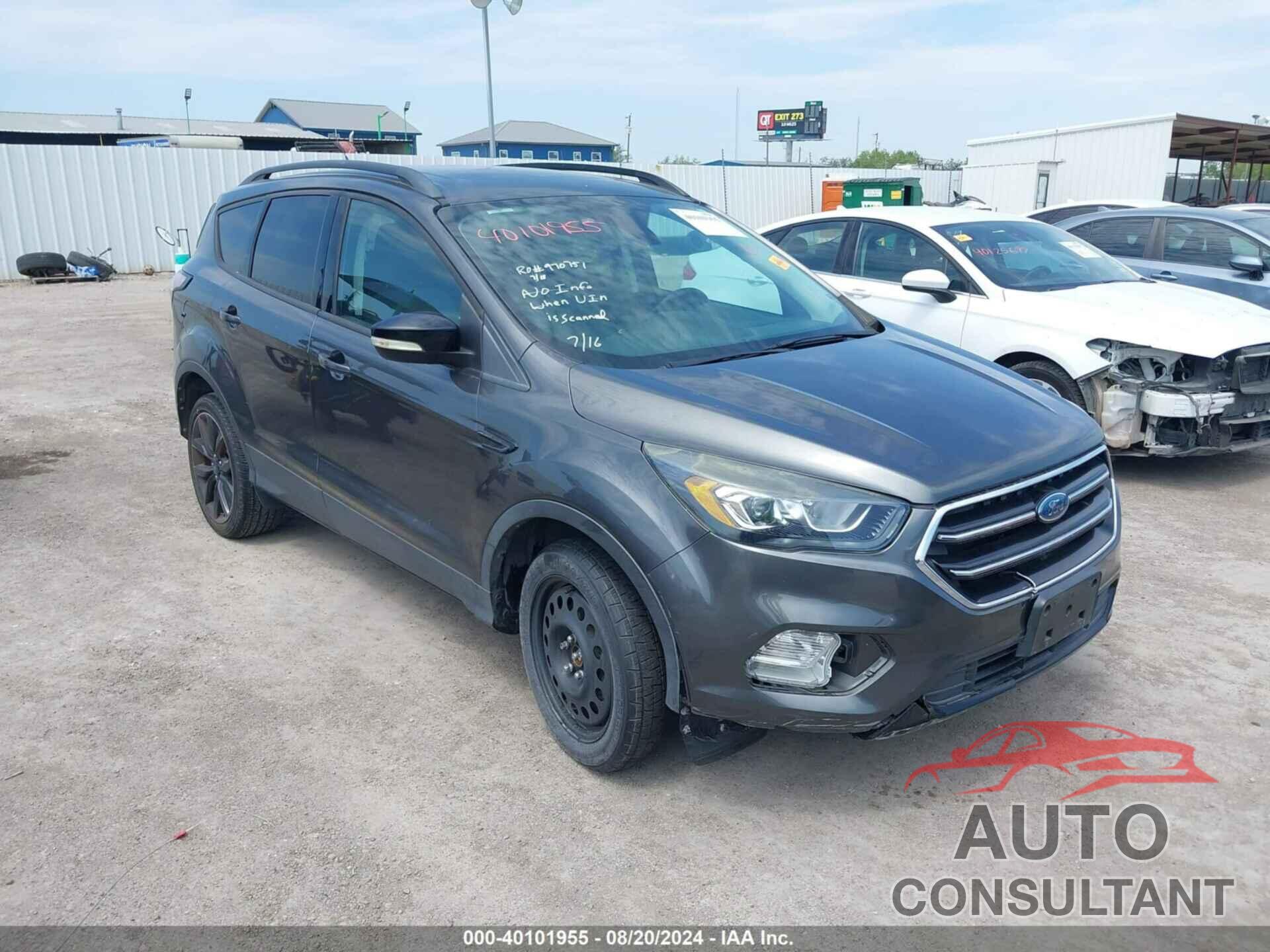 FORD ESCAPE 2017 - 1FMCU0JD0HUE54865