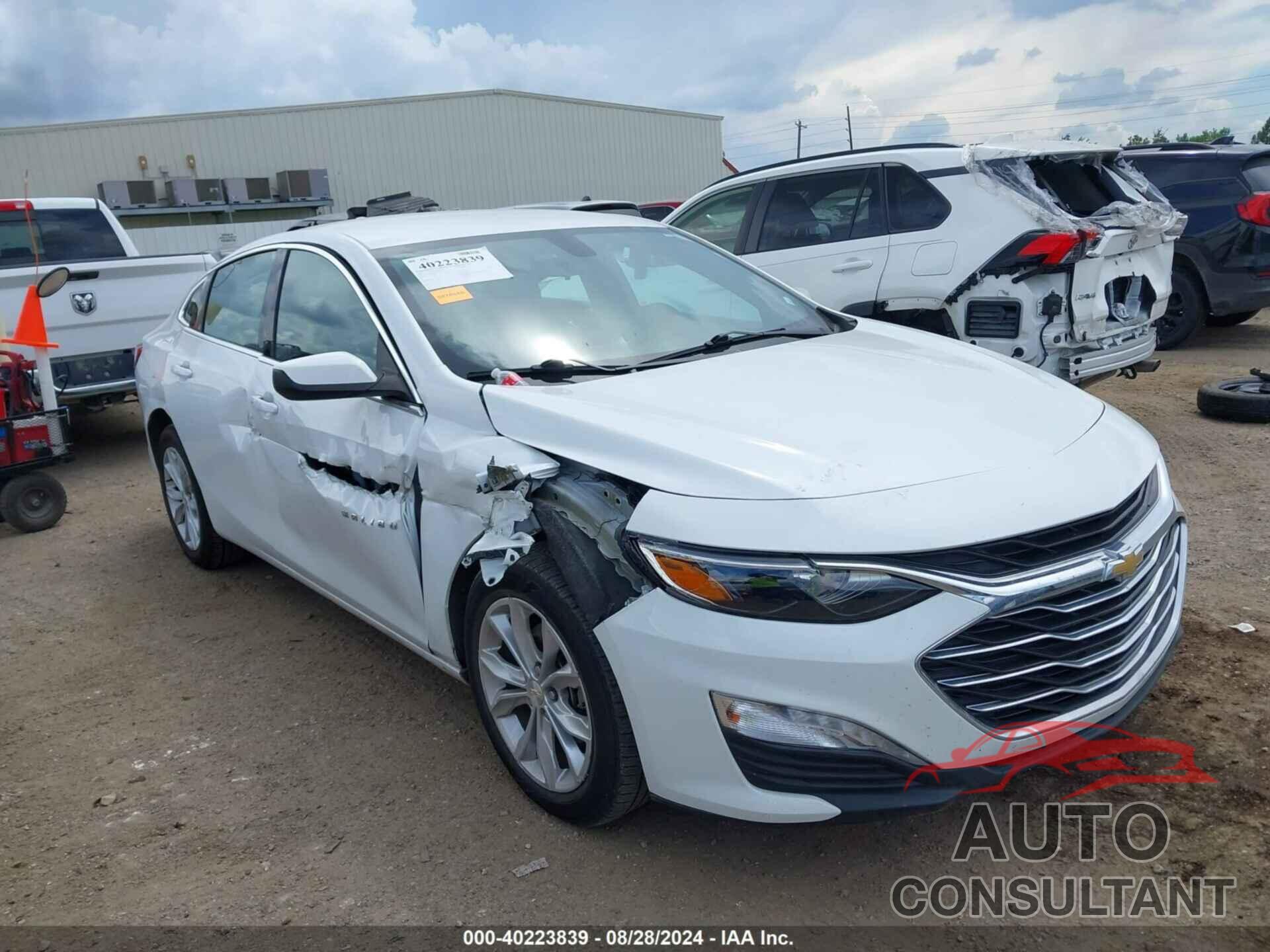 CHEVROLET MALIBU 2022 - 1G1ZD5ST0NF138313