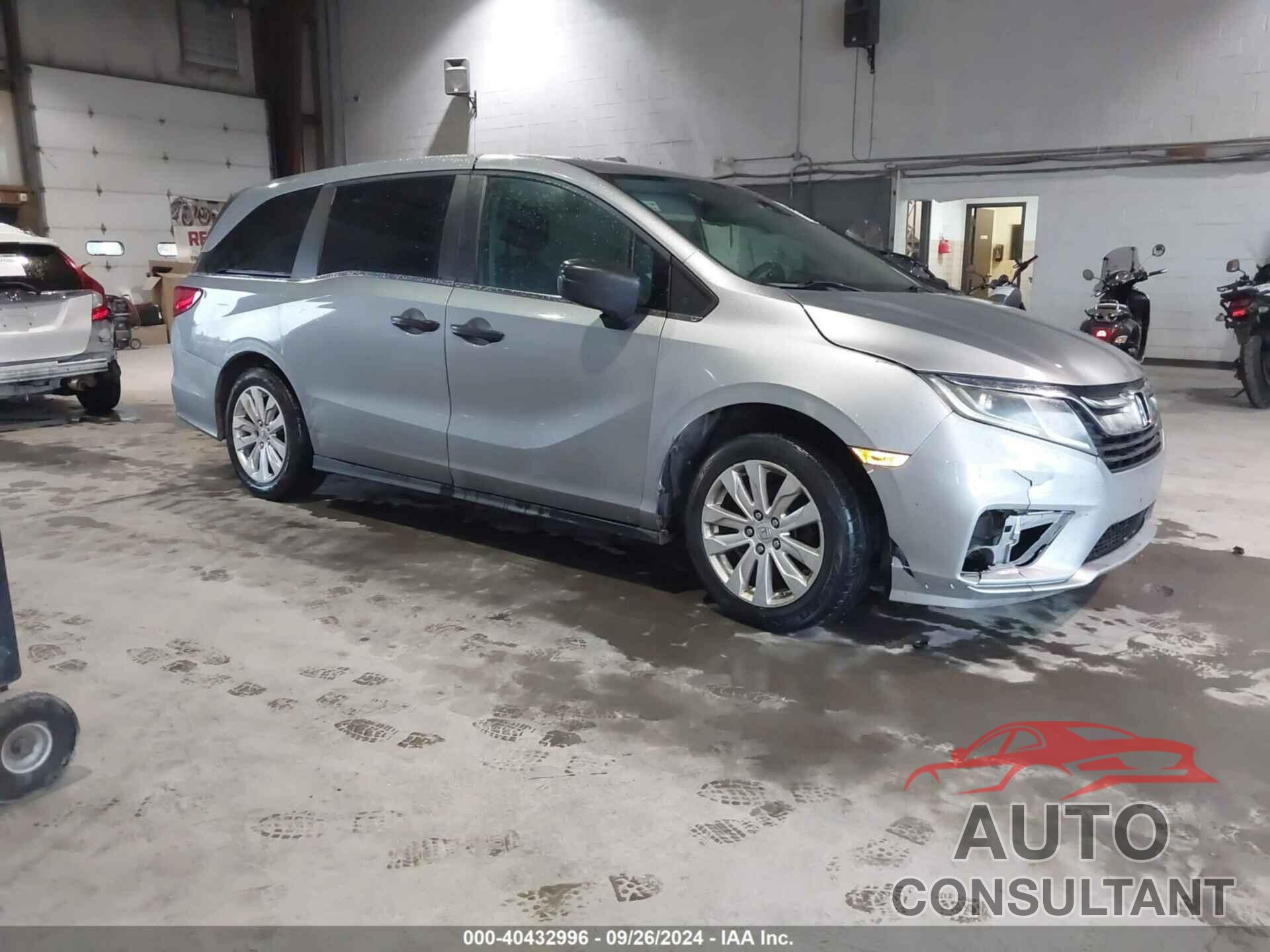 HONDA ODYSSEY 2018 - 5FNRL6H21JB067863