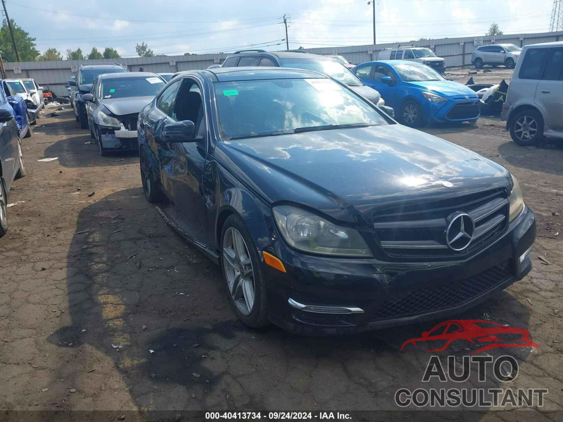 MERCEDES-BENZ C 250 2014 - WDDGJ4HB0EG162952
