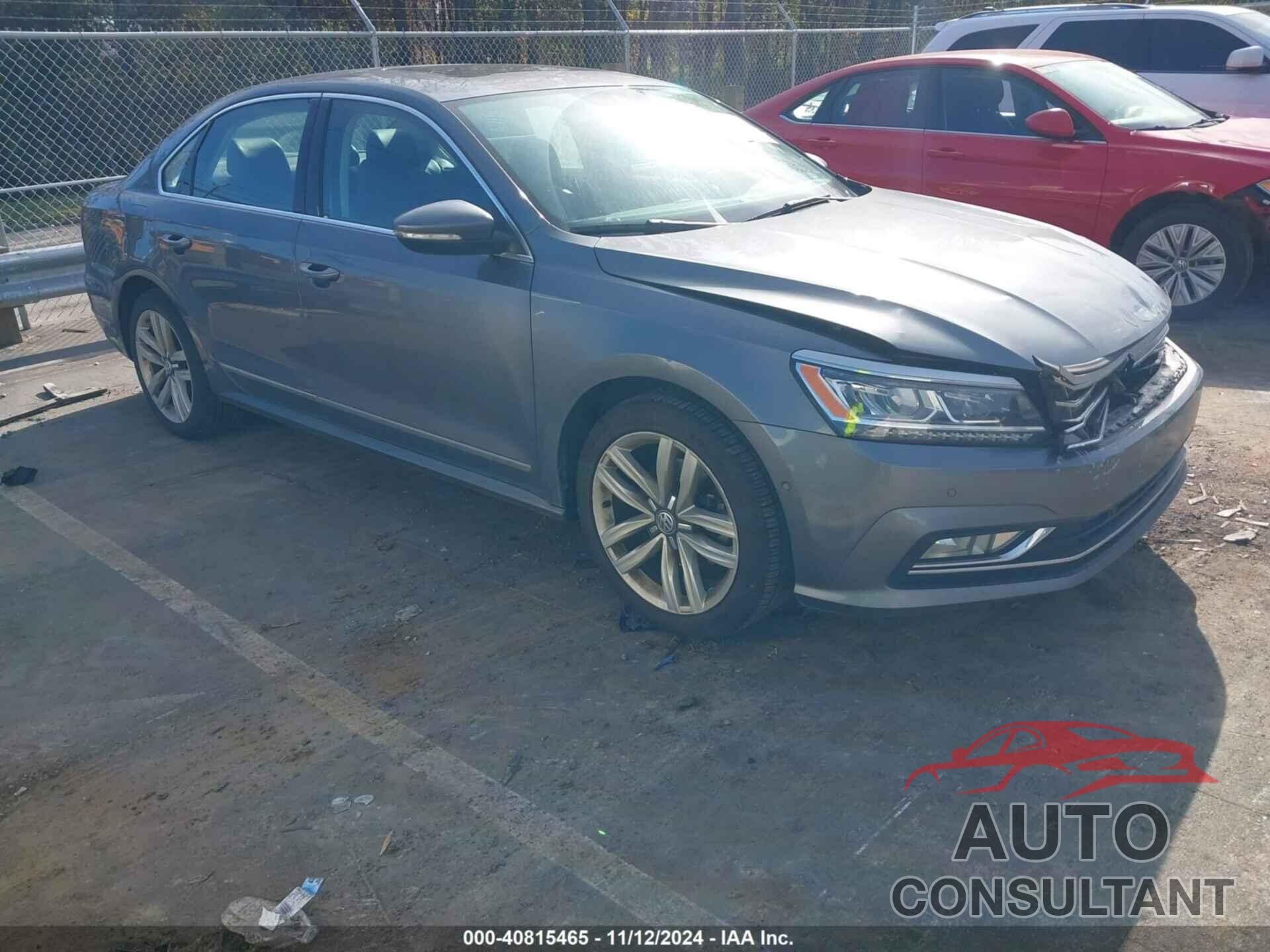 VOLKSWAGEN PASSAT 2017 - 1VWCT7A39HC083084