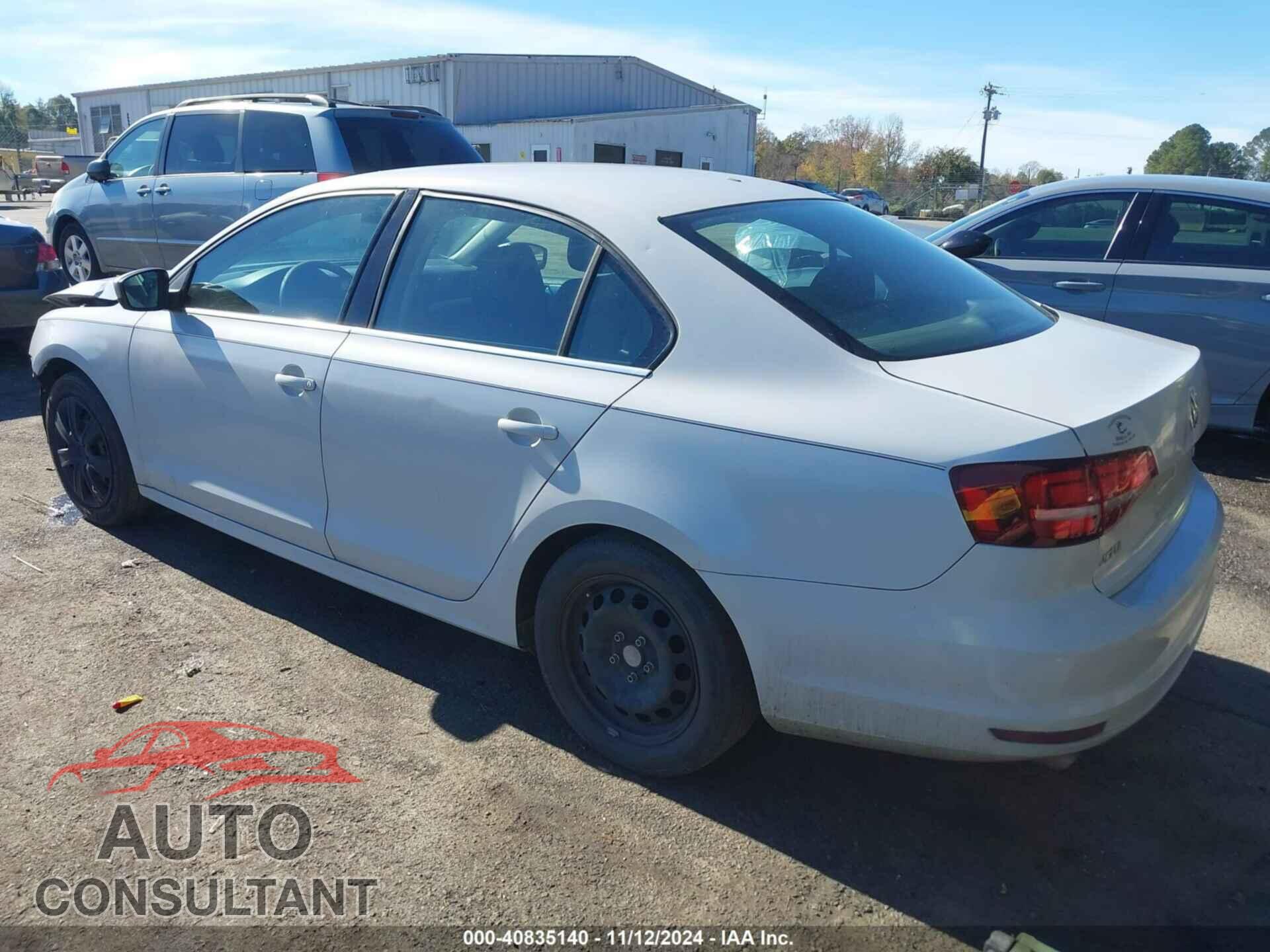 VOLKSWAGEN JETTA 2017 - 3VW2B7AJ2HM304665