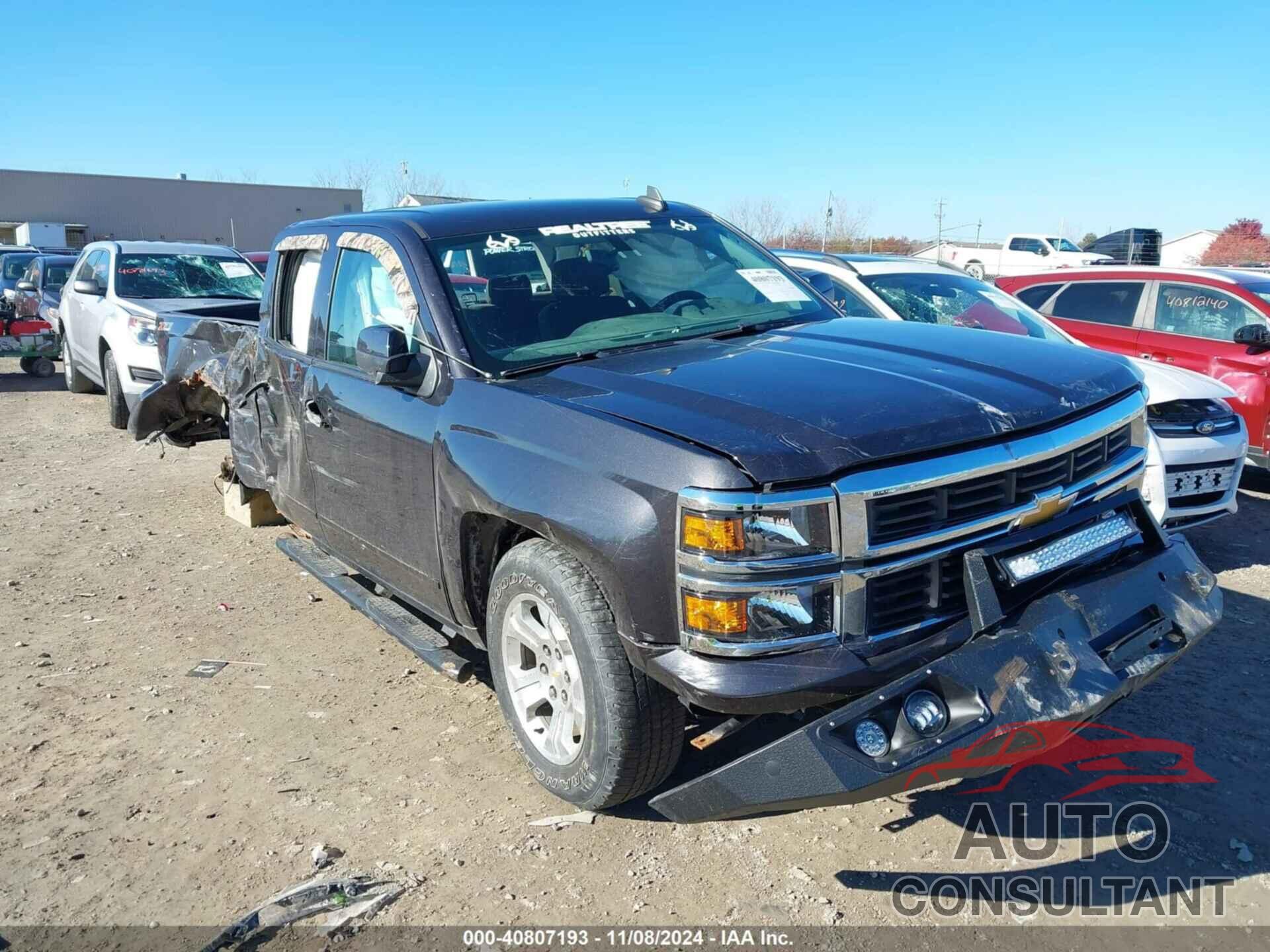 CHEVROLET SILVERADO 1500 2015 - 1GCVKREC9FZ436891
