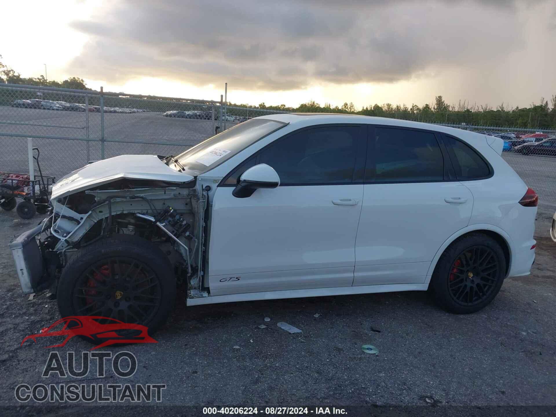 PORSCHE CAYENNE 2016 - WP1AD2A28GLA71703