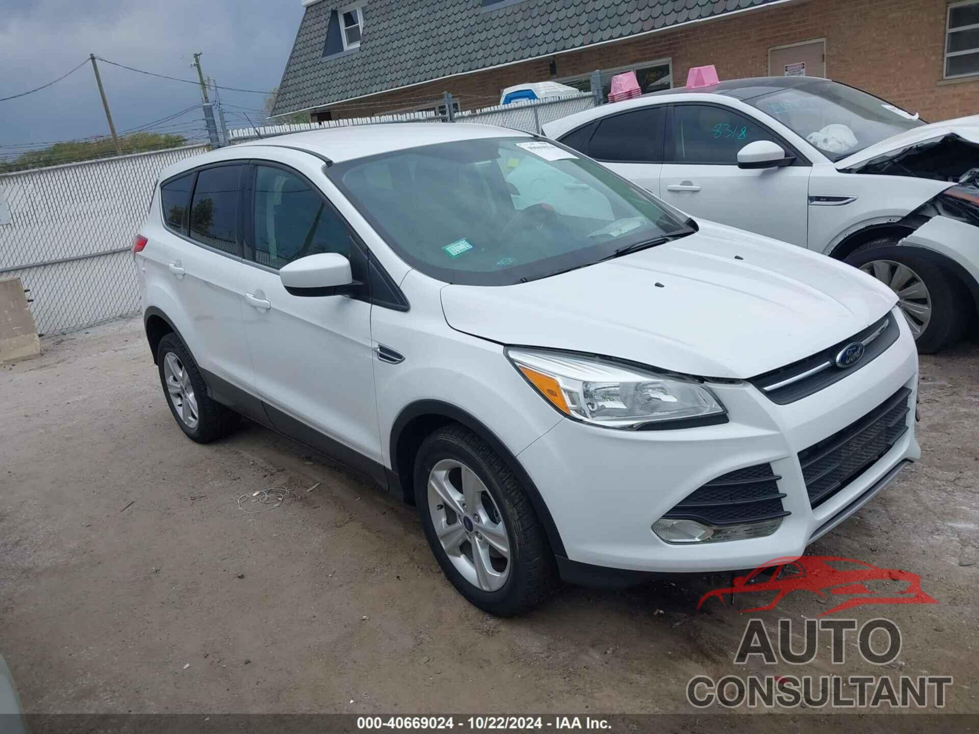 FORD ESCAPE 2015 - 1FMCU0GX8FUC43234