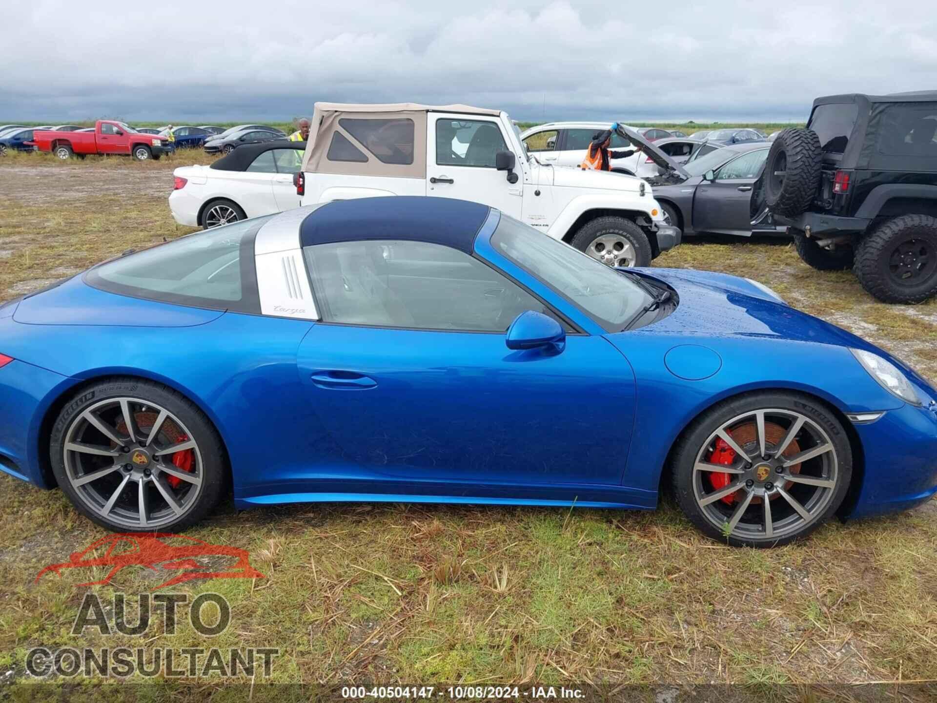 PORSCHE 911 2017 - WP0BB2A9XHS136552