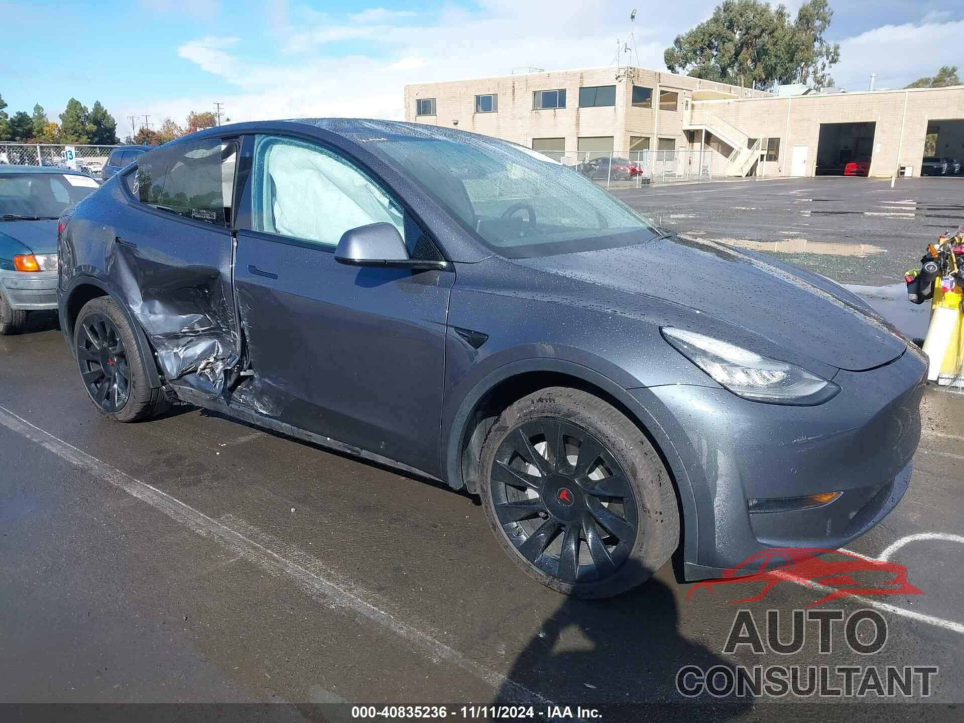 TESLA MODEL Y 2020 - 5YJYGDEF3LF000616