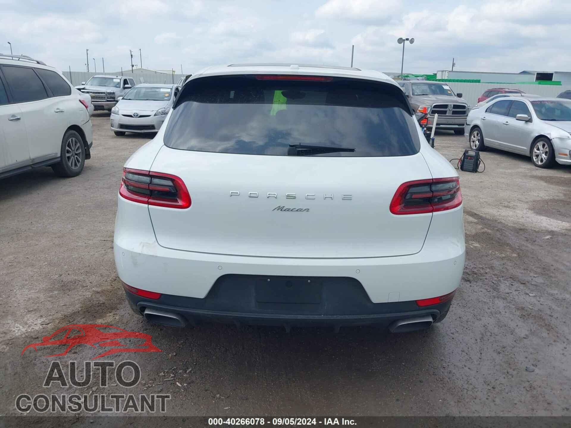 PORSCHE MACAN 2017 - WP1AA2A59HLB07015
