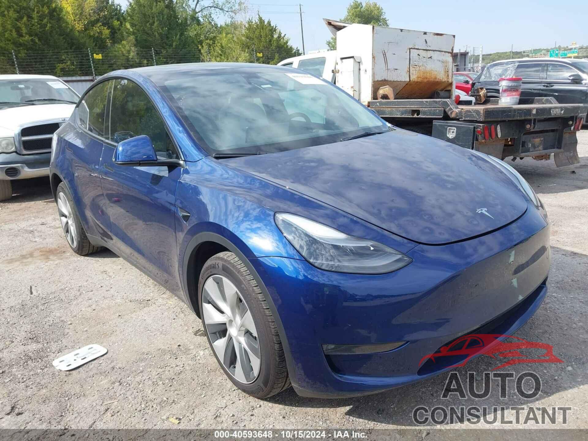 TESLA MODEL Y 2023 - 7SAYGDEE4PF806190