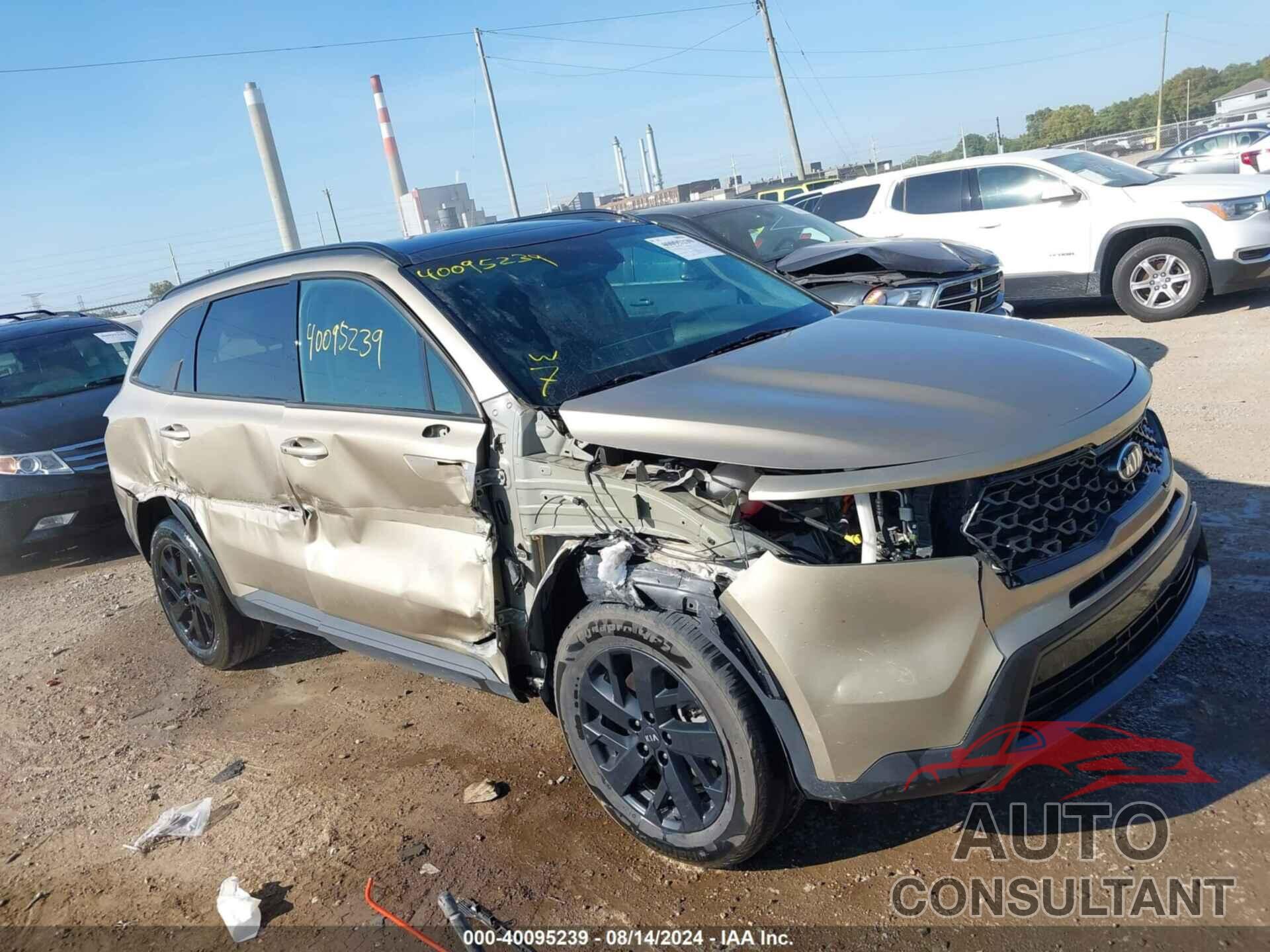 KIA SORENTO 2021 - 5XYRLDLC5MG056169