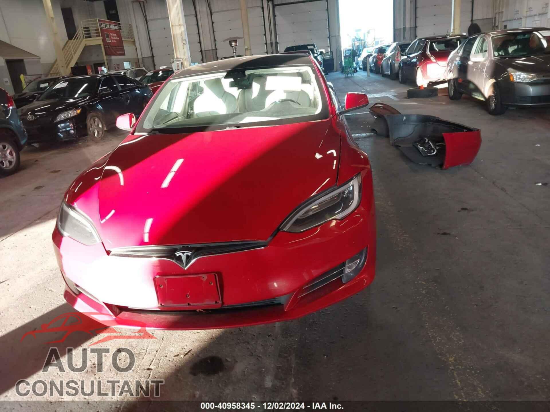 TESLA MODEL S 2017 - 5YJSA1E18HF216043