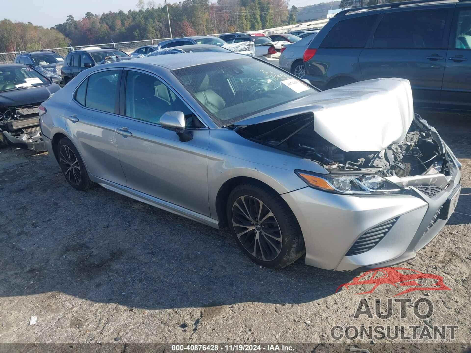 TOYOTA CAMRY 2018 - 4T1B11HK2JU625202