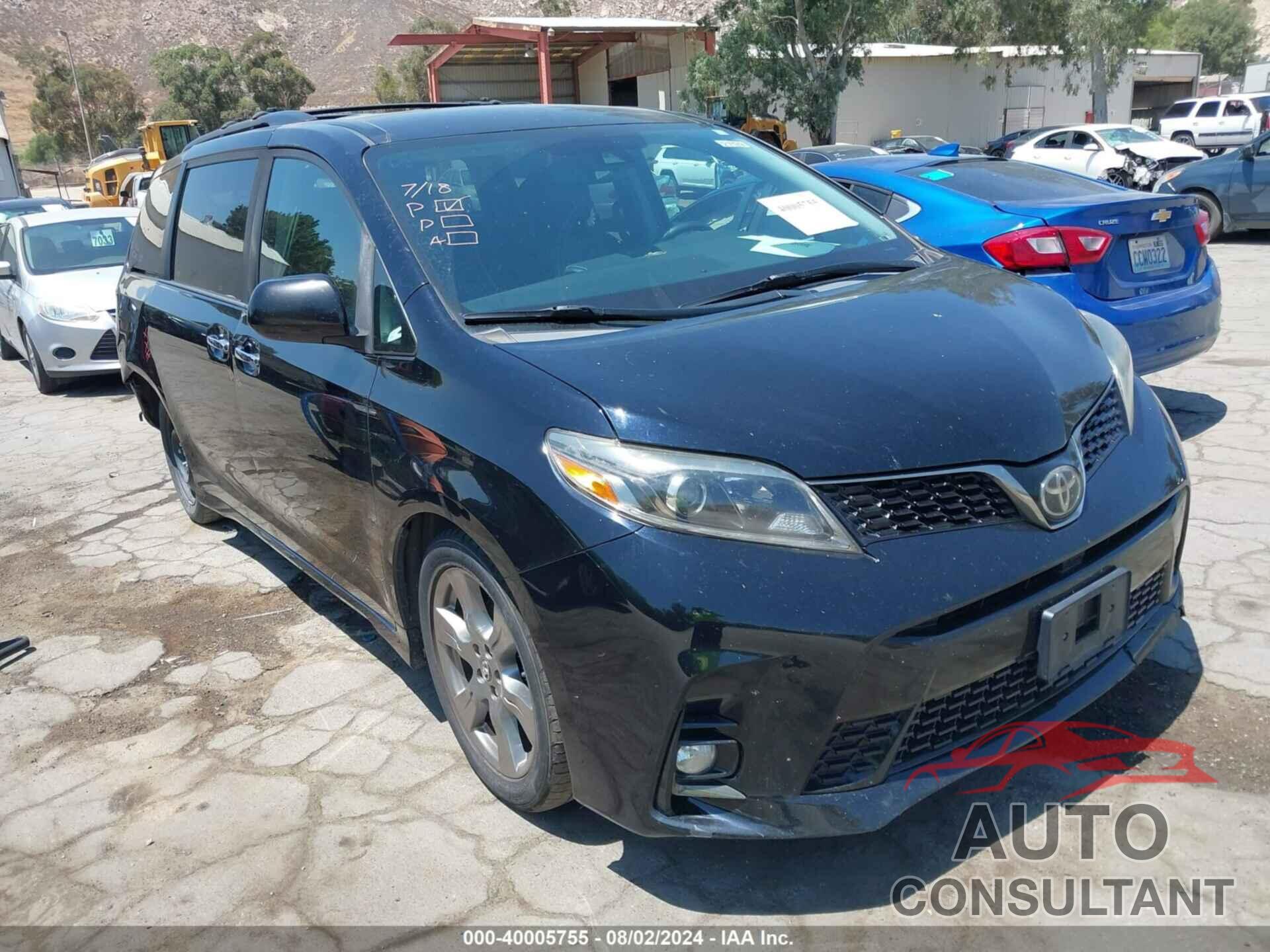 TOYOTA SIENNA 2019 - 5TDXZ3DC3KS011939