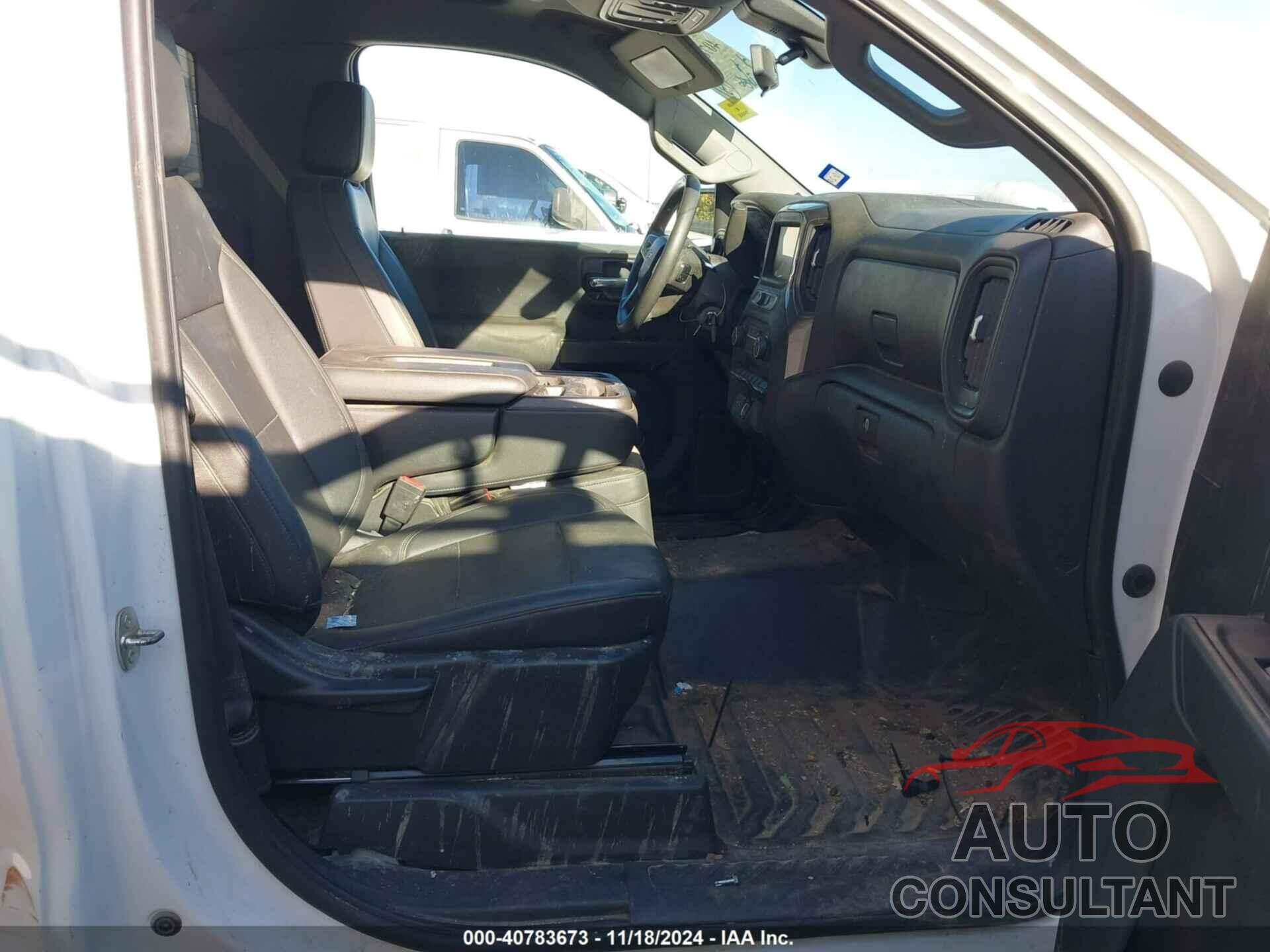 CHEVROLET SILVERADO 1500 2021 - 3GCNYAEH8MG411697