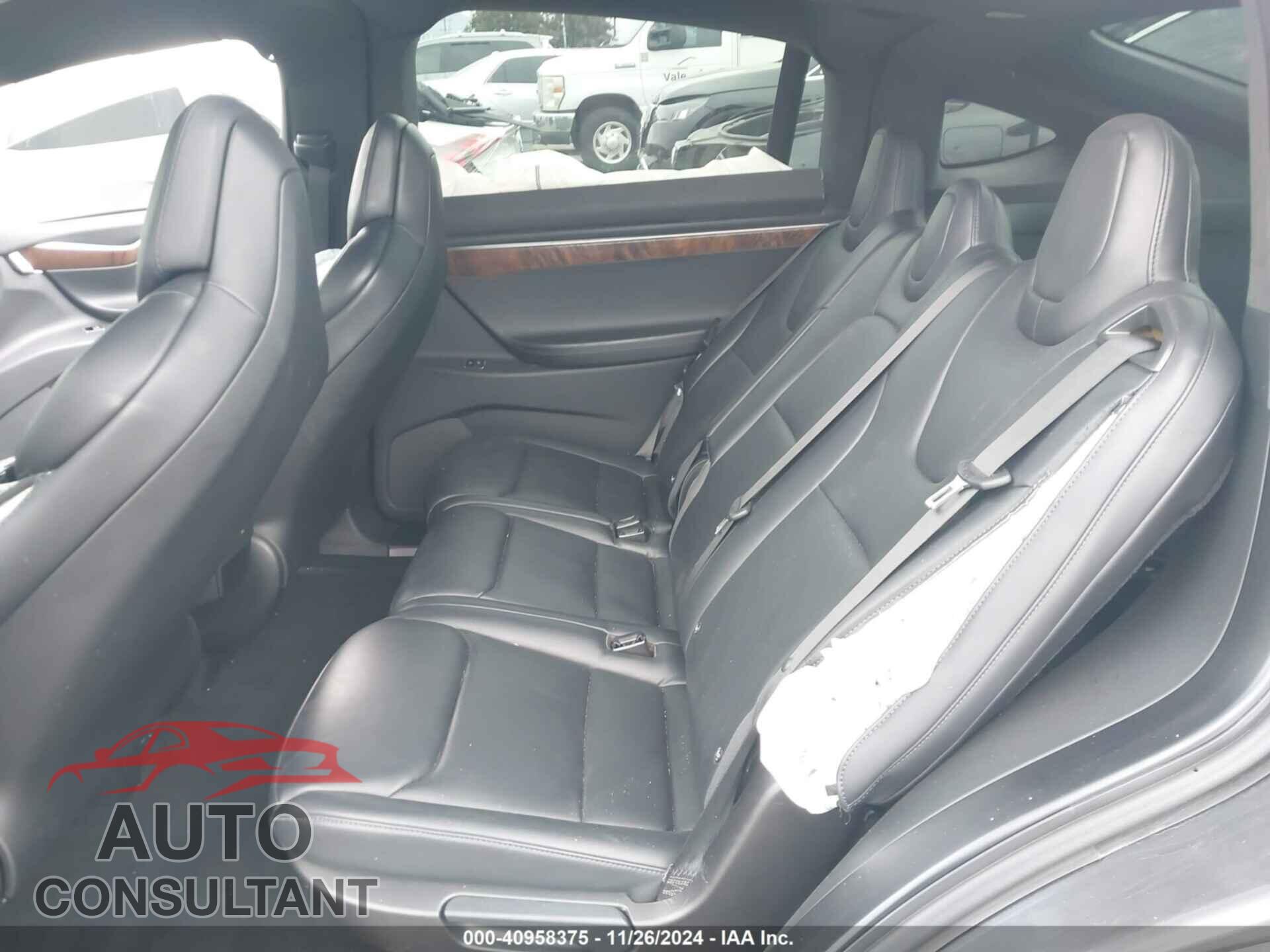 TESLA MODEL X 2017 - 5YJXCDE24HF072890