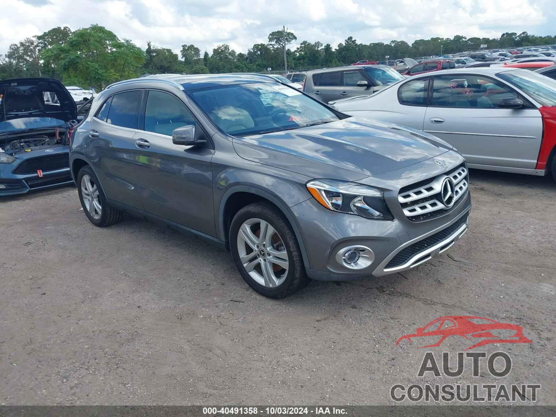MERCEDES-BENZ GLA 250 2018 - WDCTG4EB7JJ529039