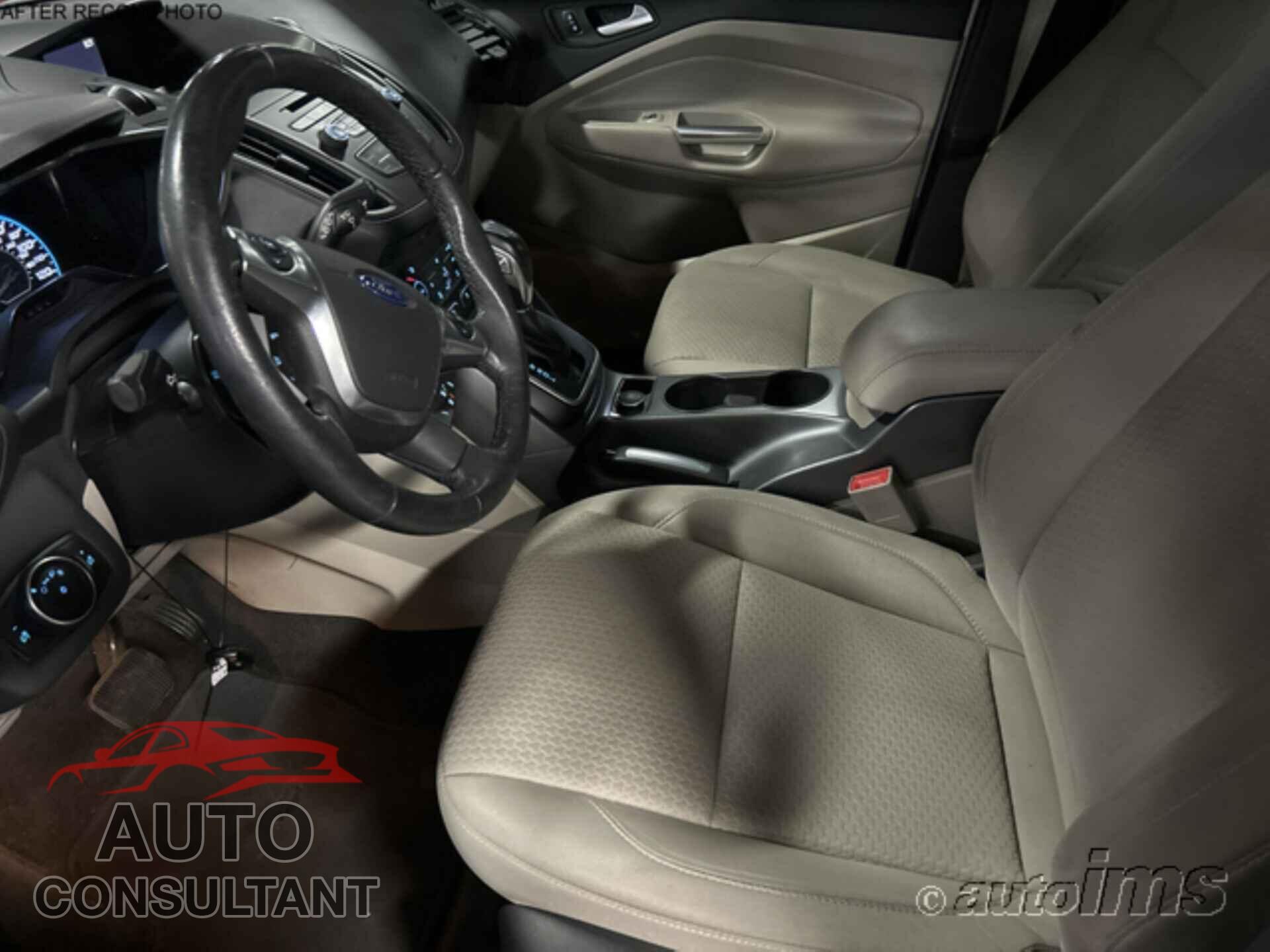 FORD C-MAX 2017 - 1FADP5AU8HL114260