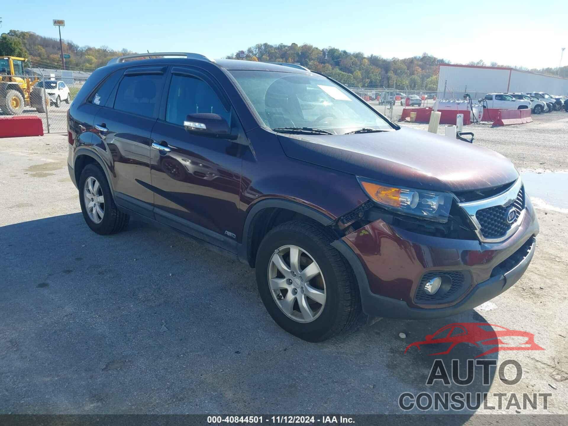 KIA SORENTO 2011 - 5XYKTDA18BG020329