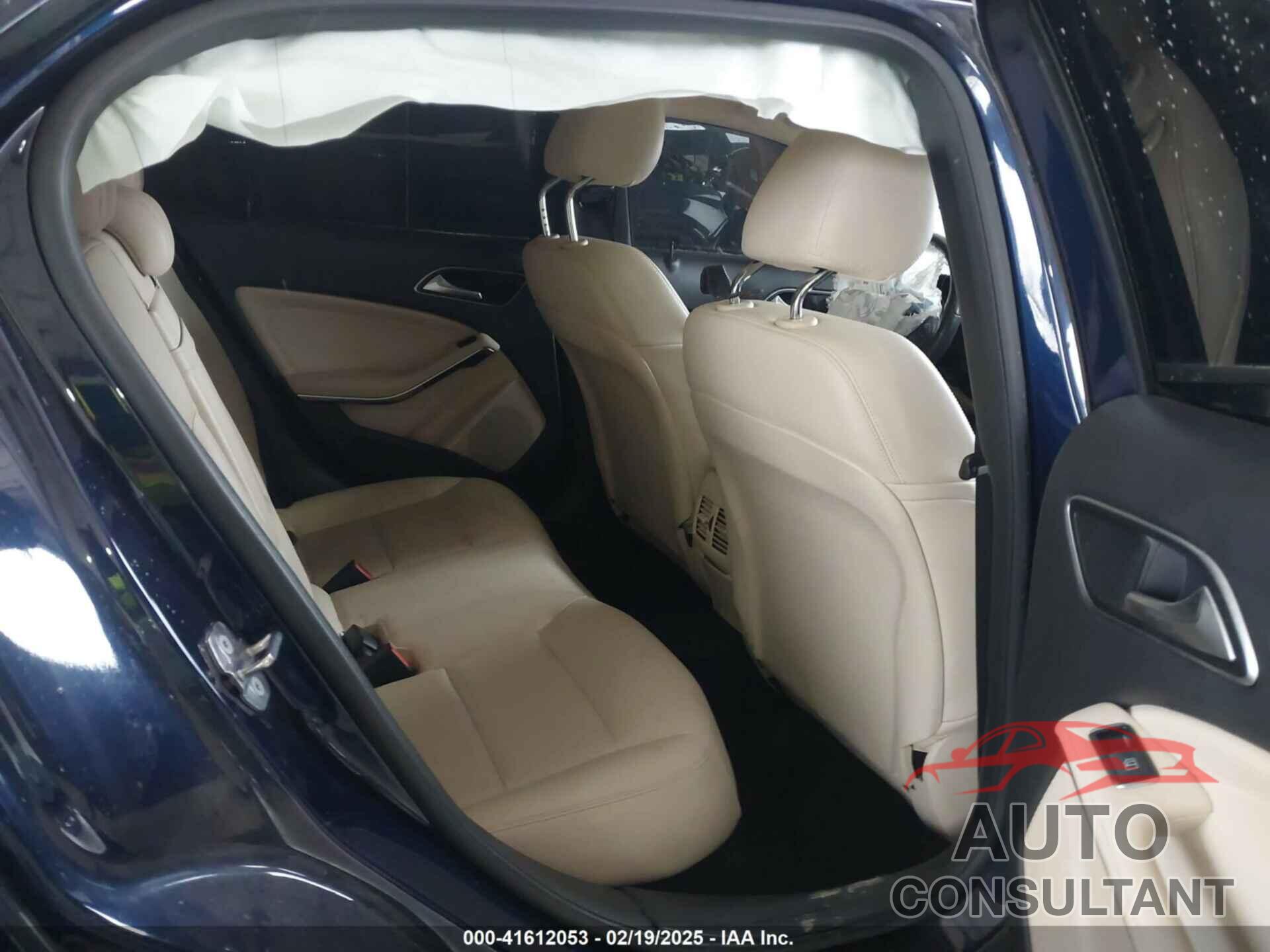 MERCEDES-BENZ GLA 250 2019 - WDCTG4GB8KJ542722