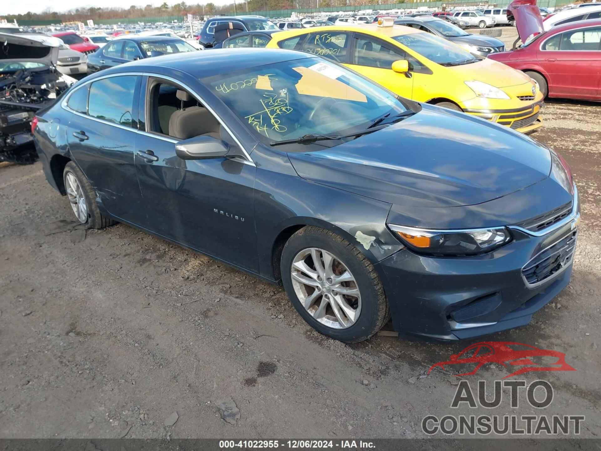 CHEVROLET MALIBU 2018 - 1G1ZD5ST8JF149571