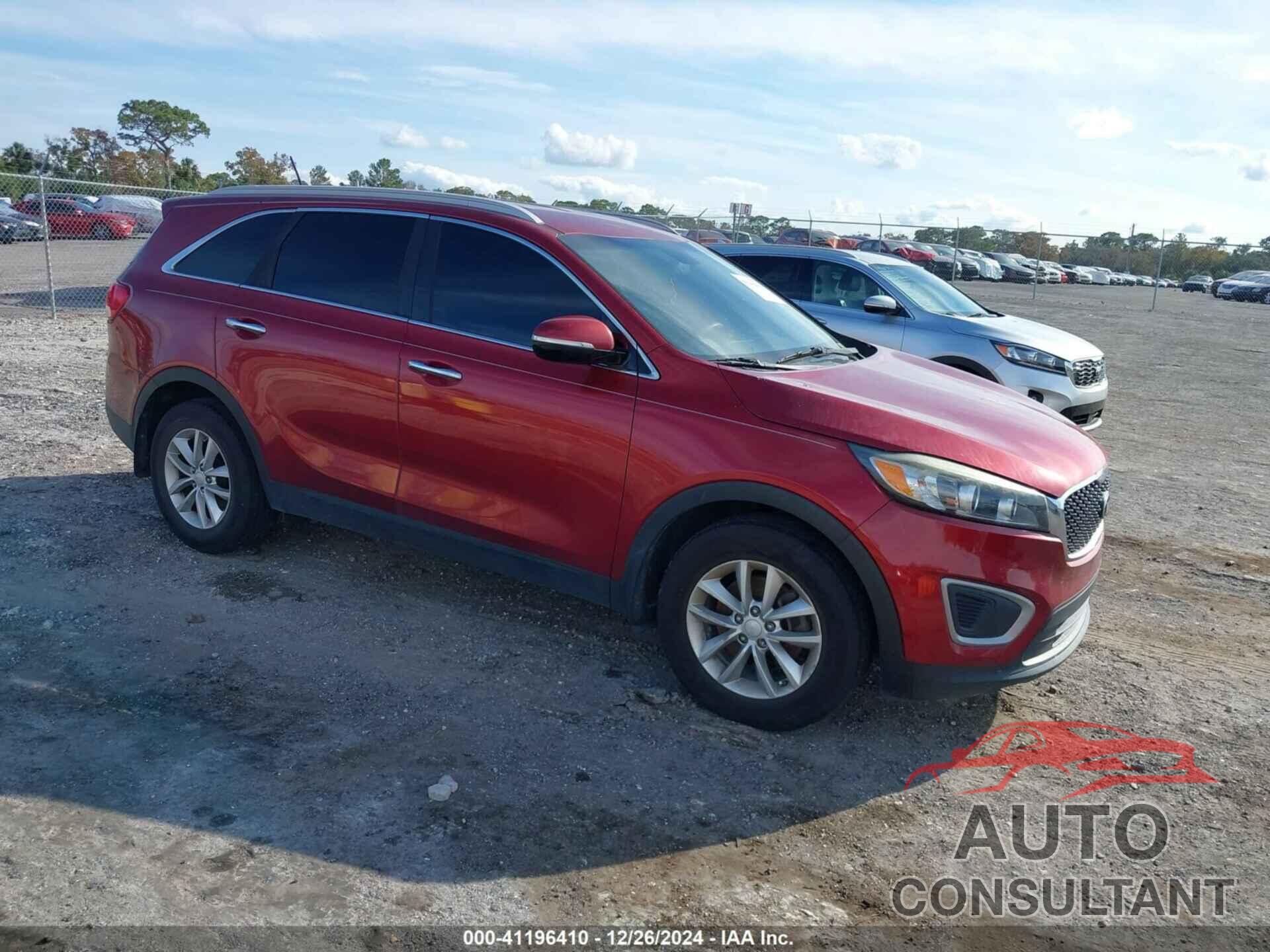 KIA SORENTO 2017 - 5XYPG4A32HG241736