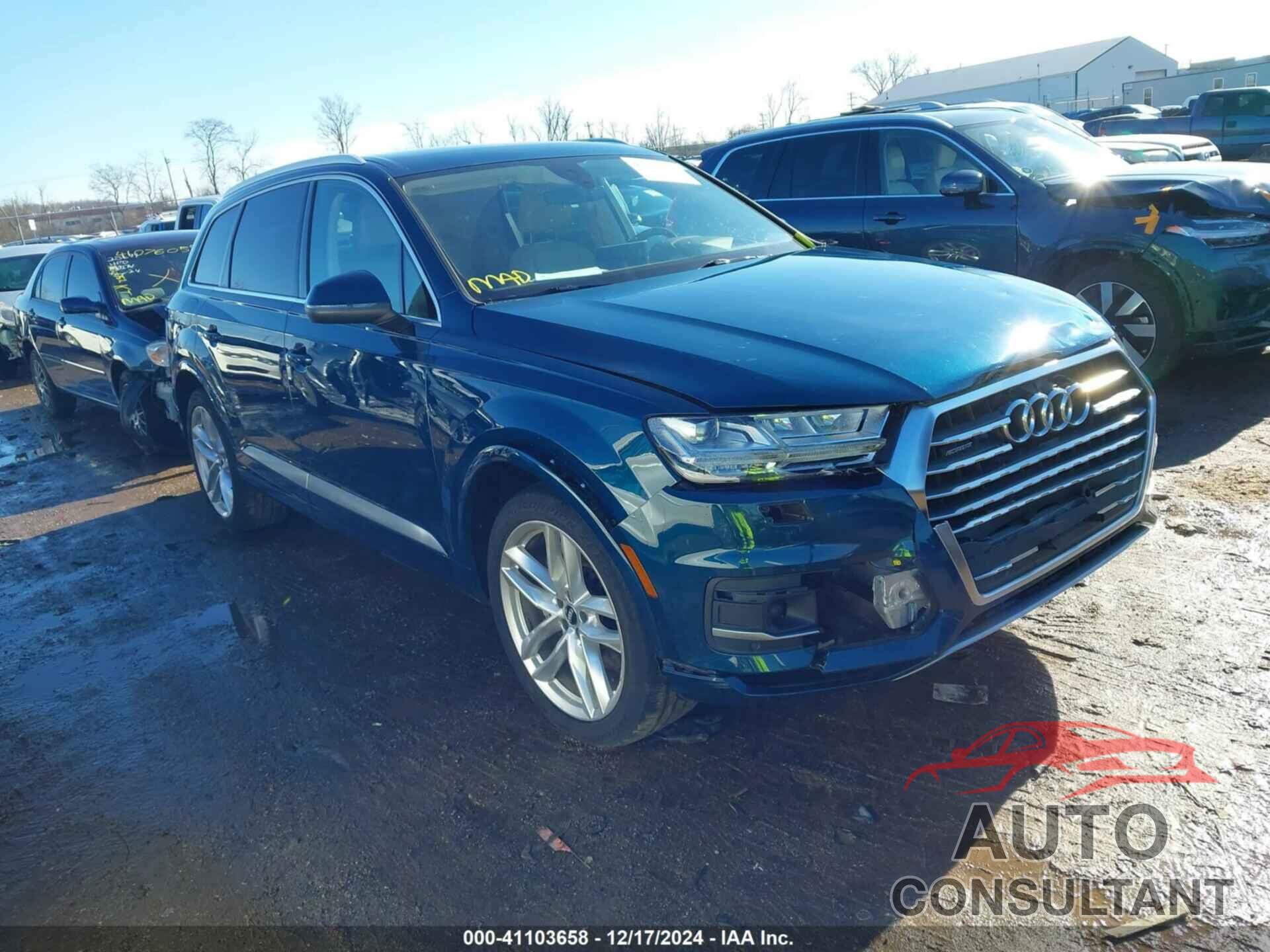 AUDI Q7 2018 - WA1VAAF75JD051057