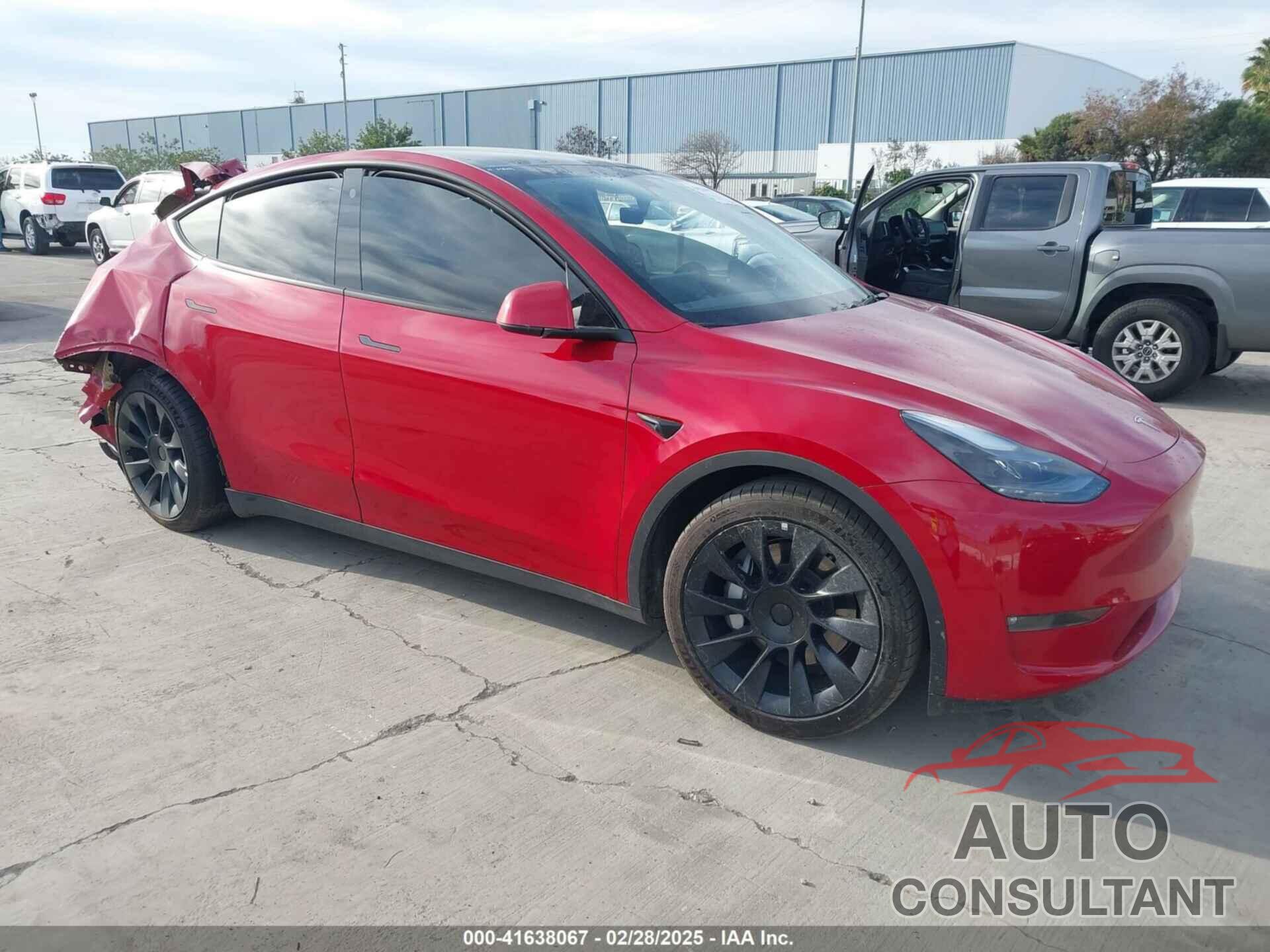 TESLA MODEL Y 2023 - 7SAYGAEE7PF713761
