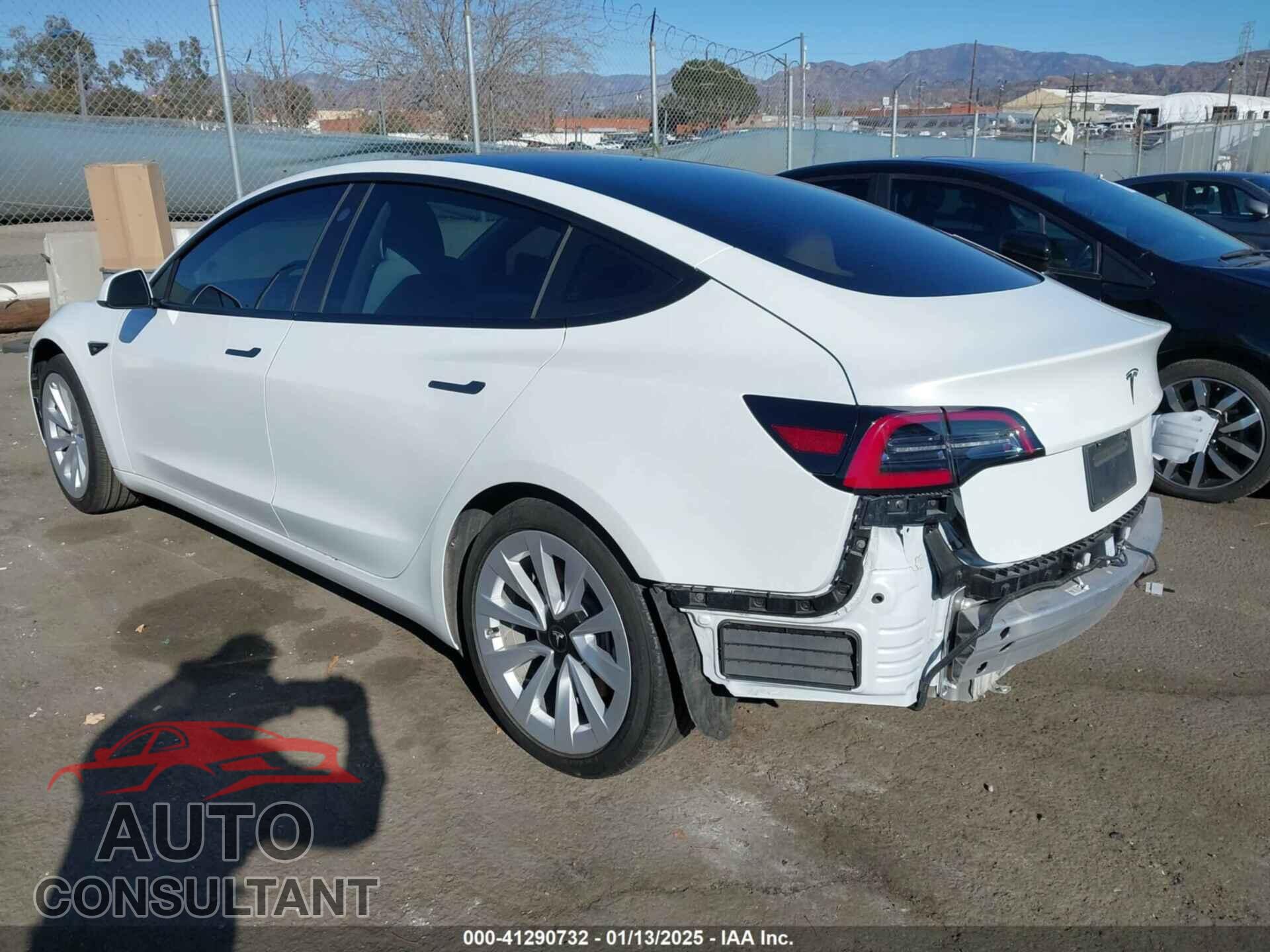 TESLA MODEL 3 2022 - 5YJ3E1EA2NF130747
