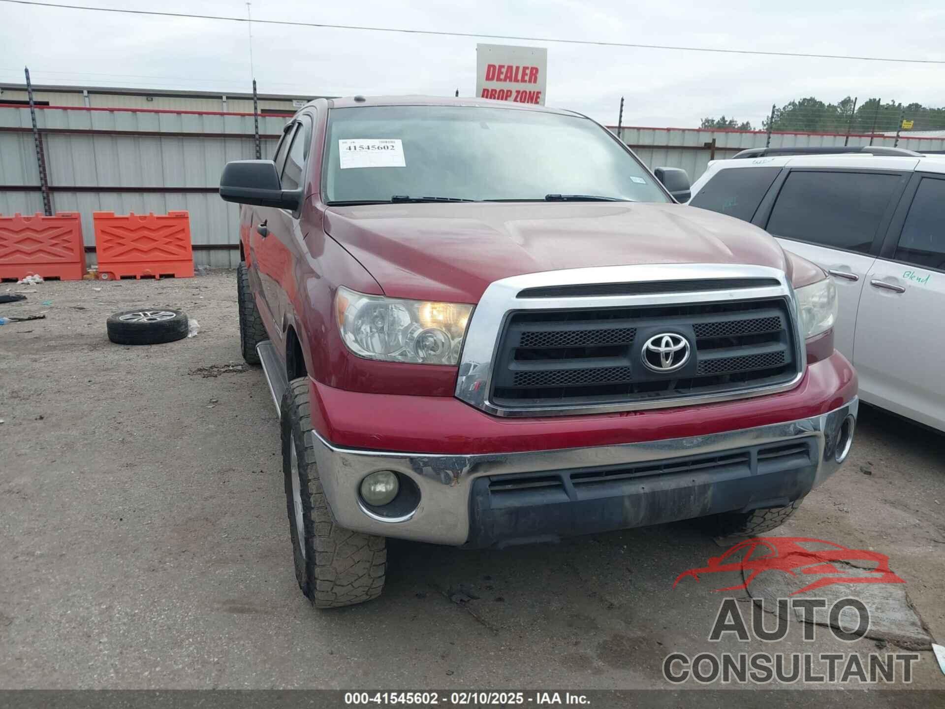TOYOTA TUNDRA 2010 - 5TFUM5F1XAX007758