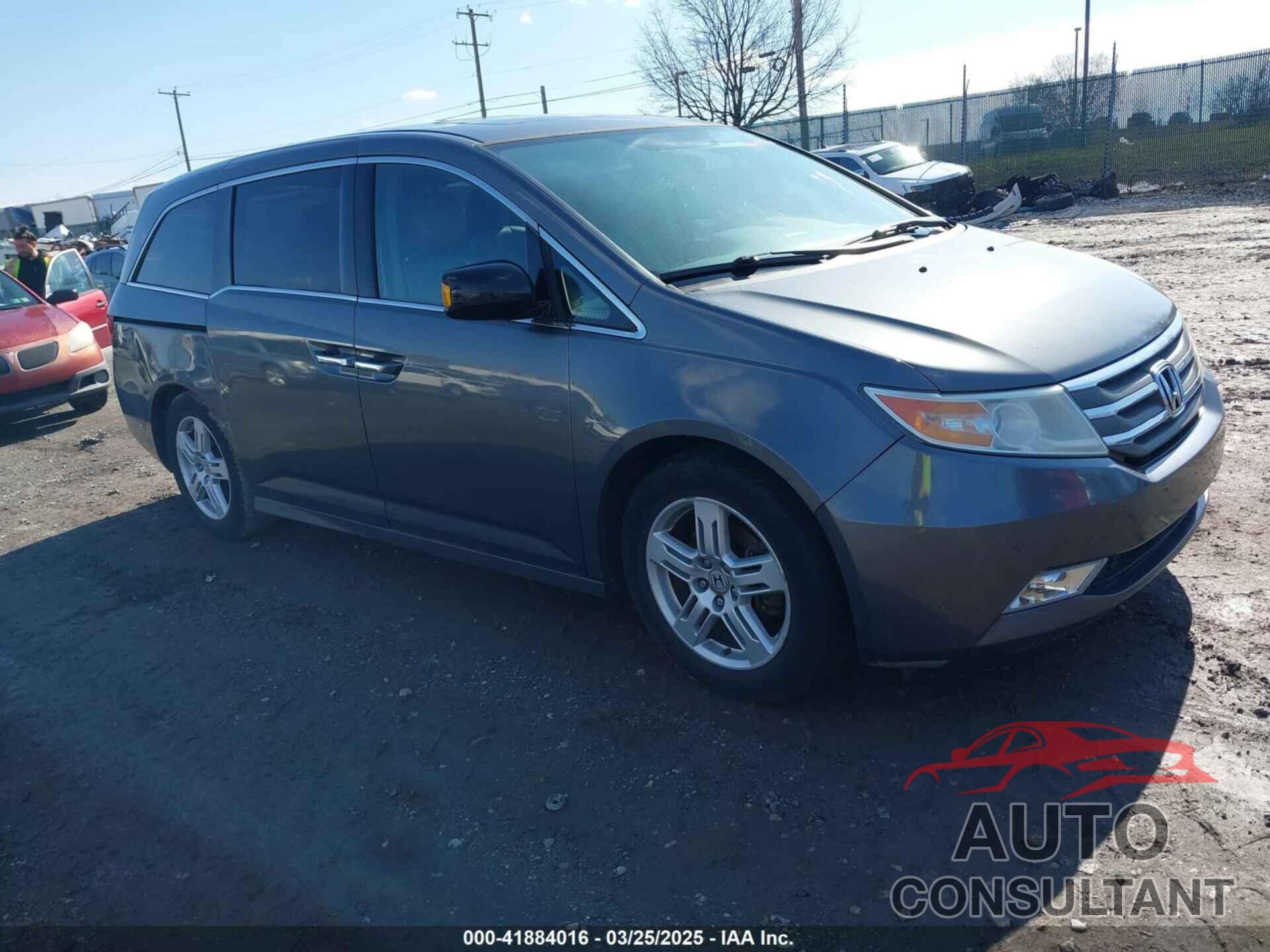 HONDA ODYSSEY 2013 - 5FNRL5H97DB018839