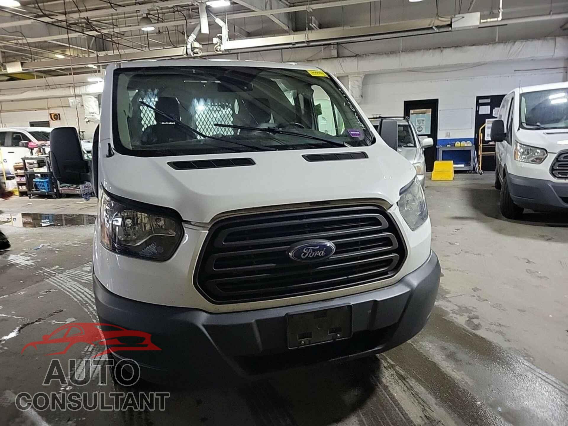 FORD TRANSIT 2015 - 1FTNE2YM1FKB32272