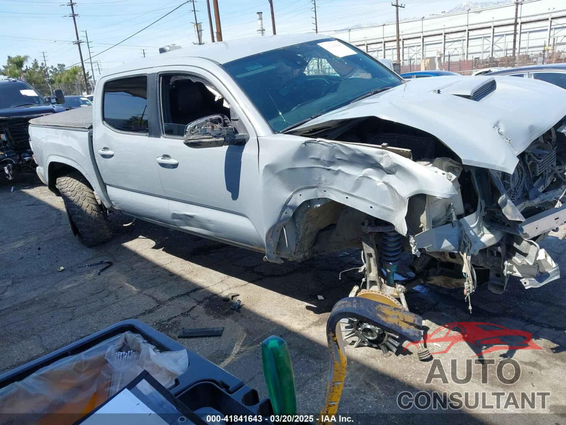 TOYOTA TACOMA 2019 - 3TMAZ5CN4KM081129