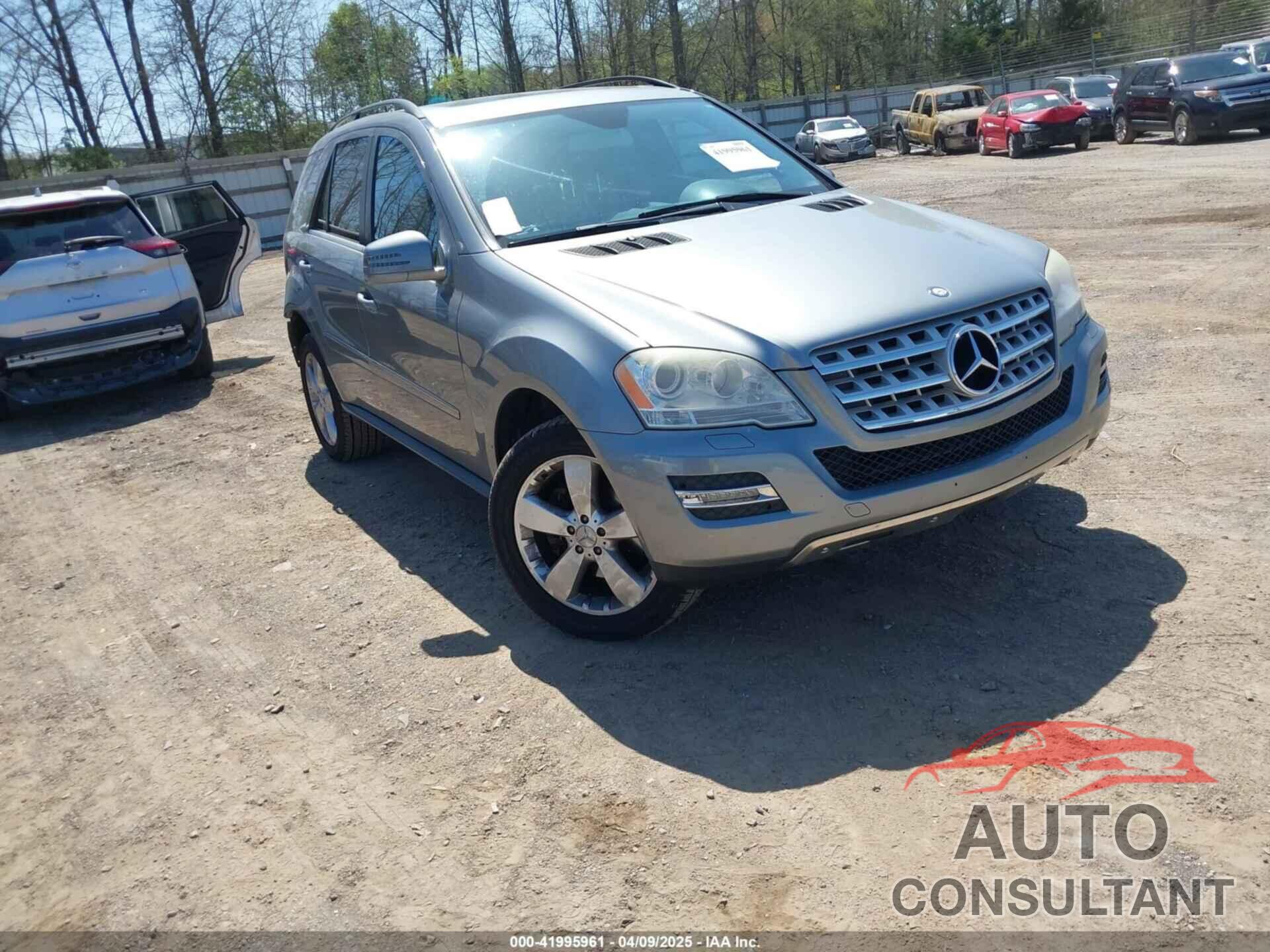 MERCEDES-BENZ ML 350 2011 - 4JGBB8GBXBA657339