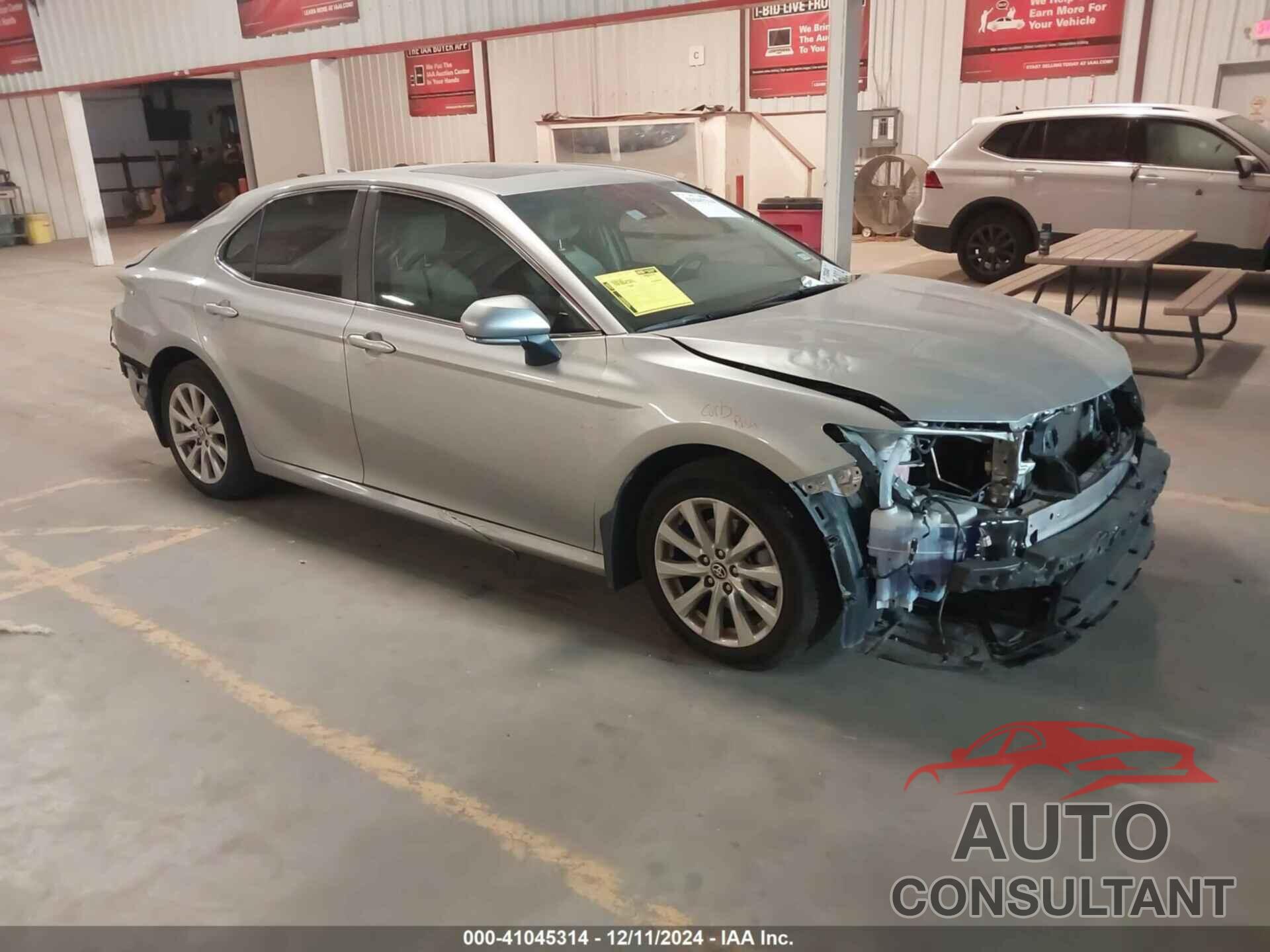 TOYOTA CAMRY 2020 - 4T1E11AK1LU378295