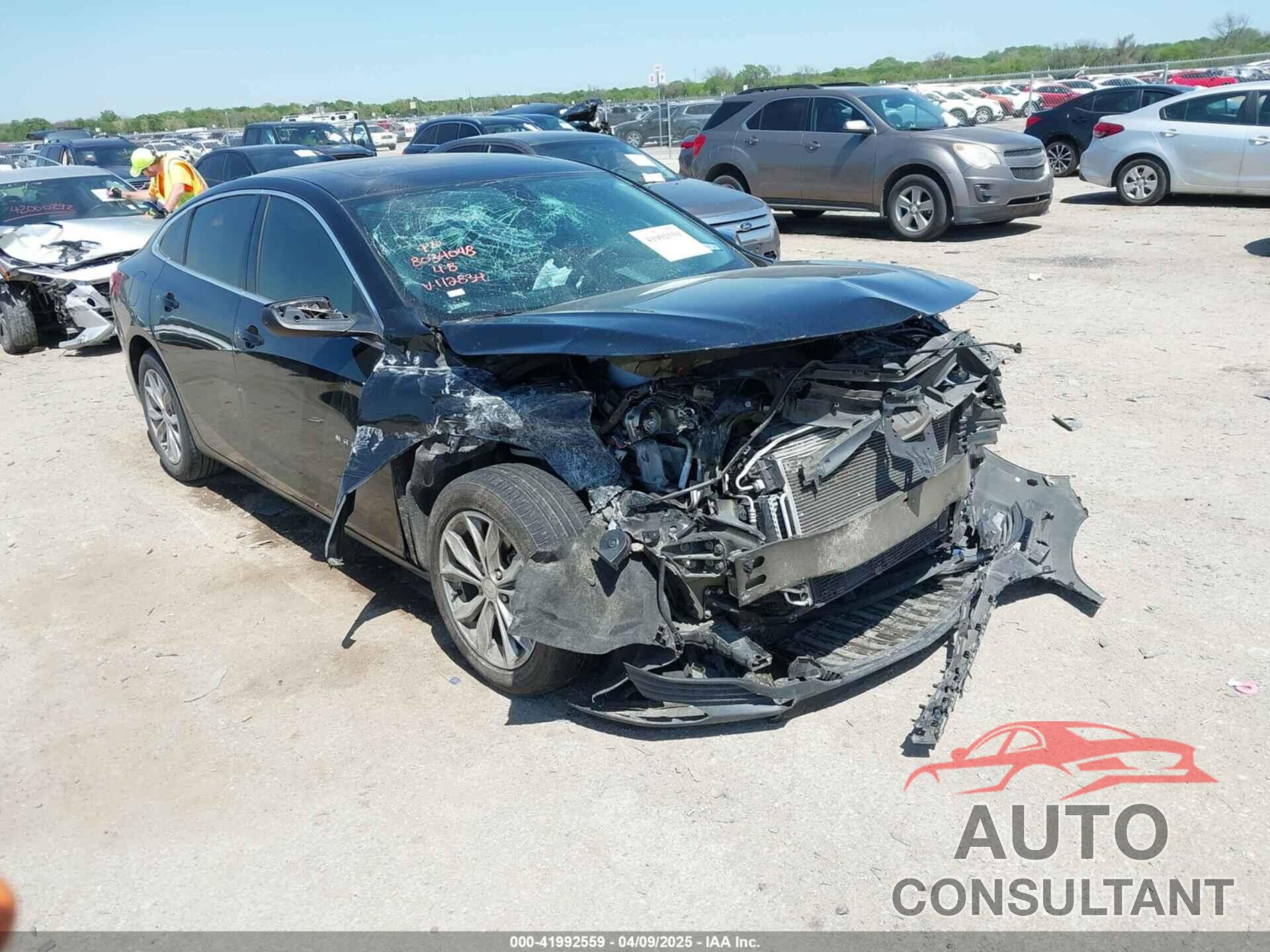 CHEVROLET MALIBU 2019 - 1G1ZD5ST3KF112834
