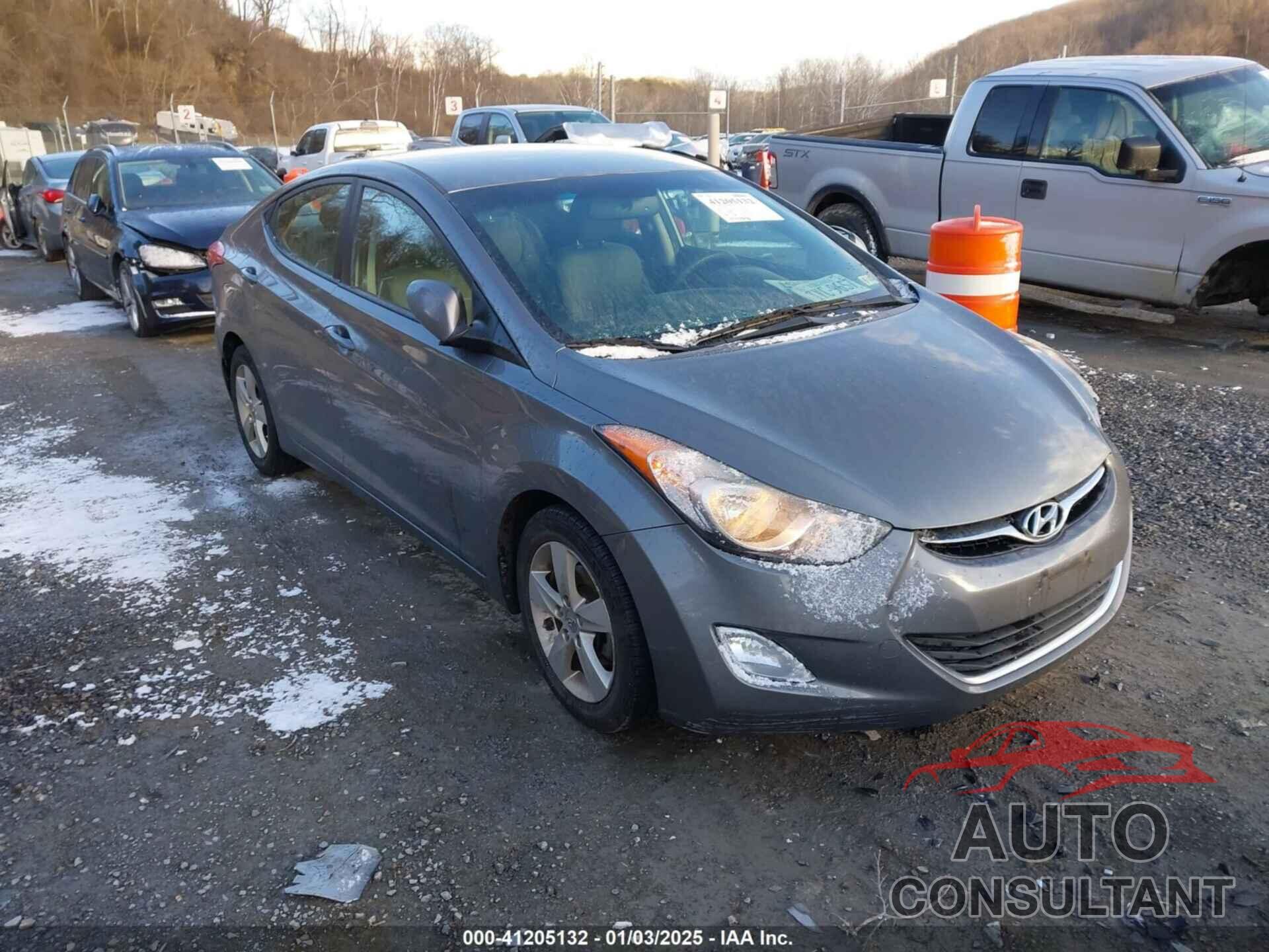 HYUNDAI ELANTRA 2013 - 5NPDH4AE6DH375489